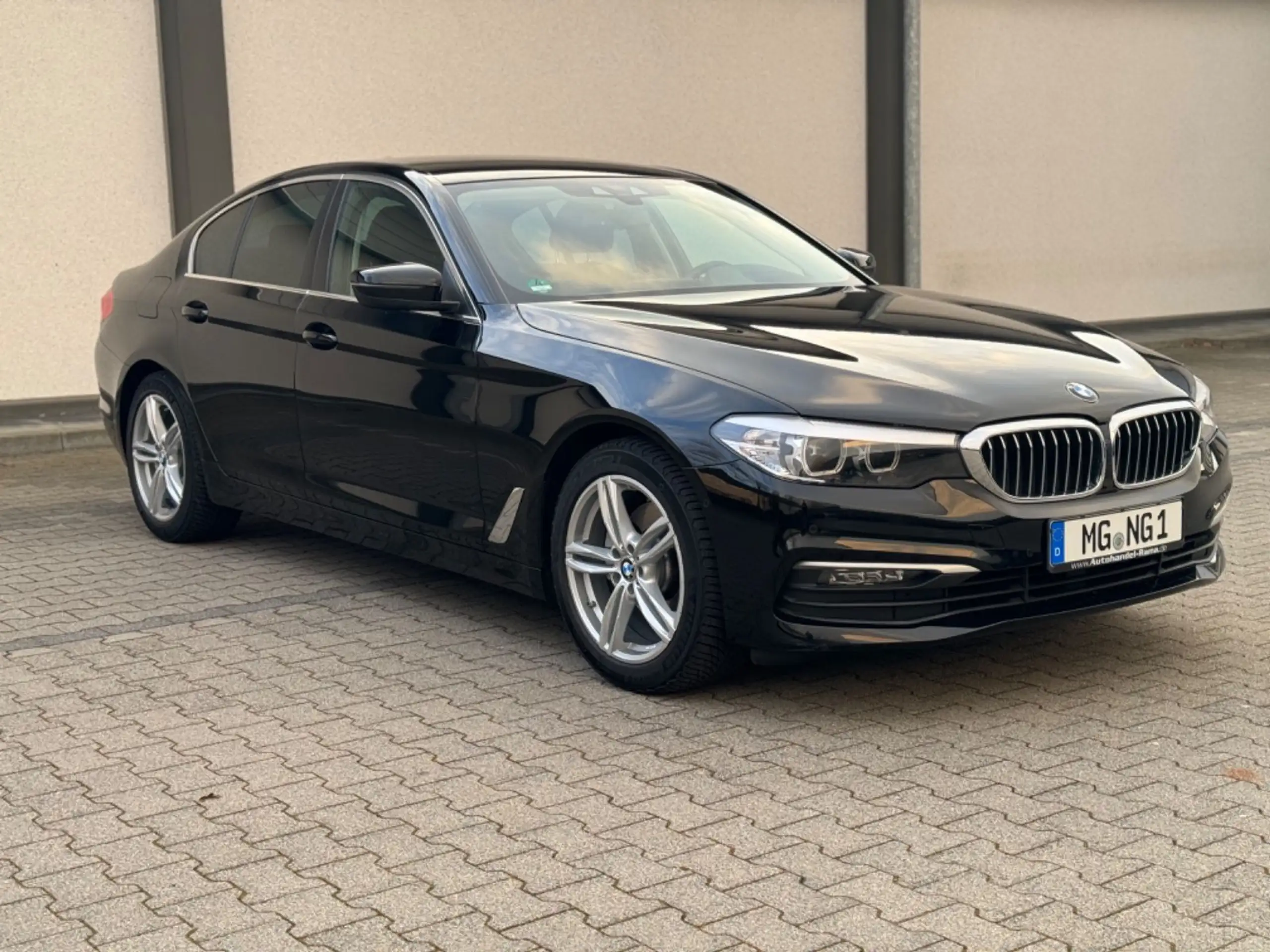 BMW - 520