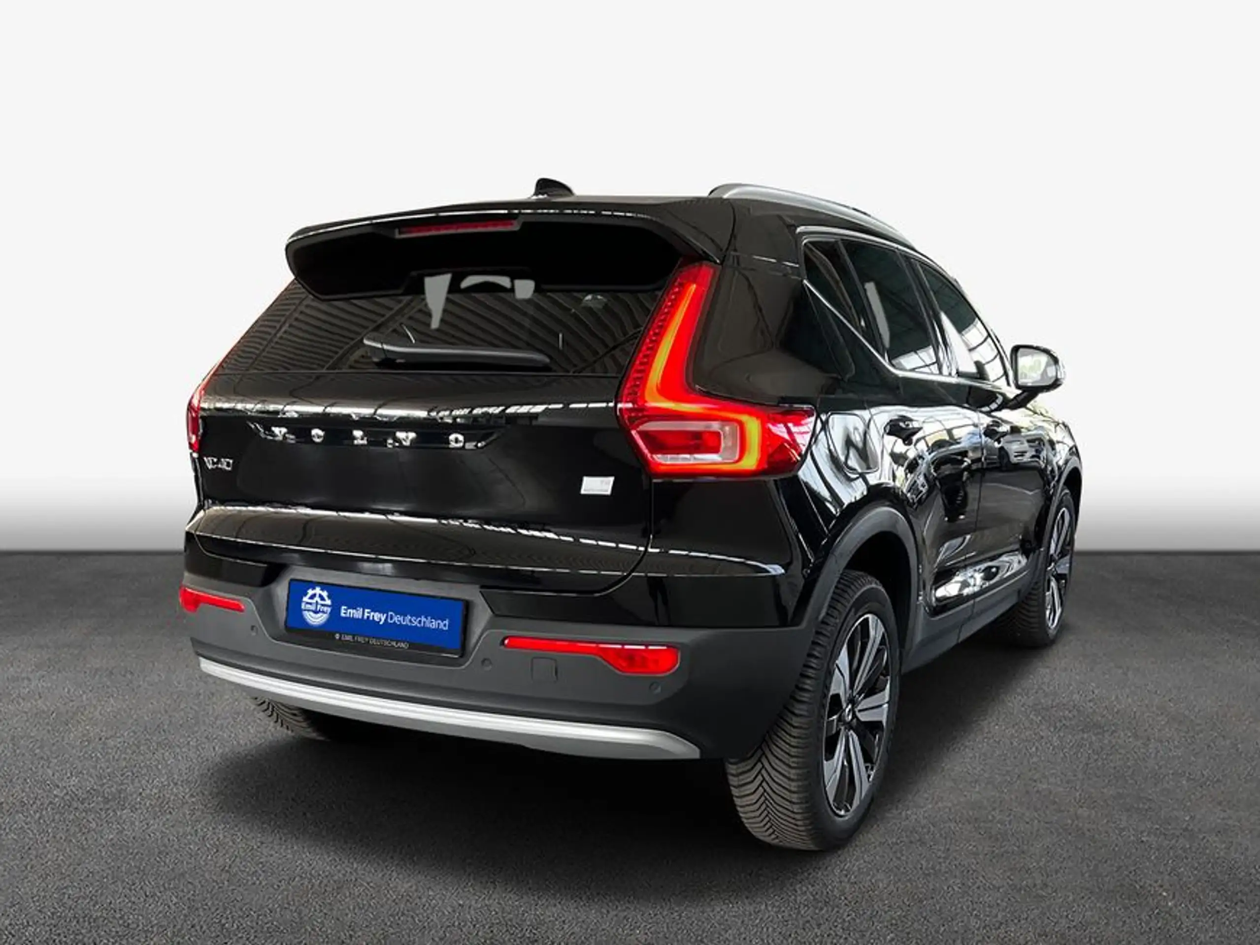 Volvo - XC40