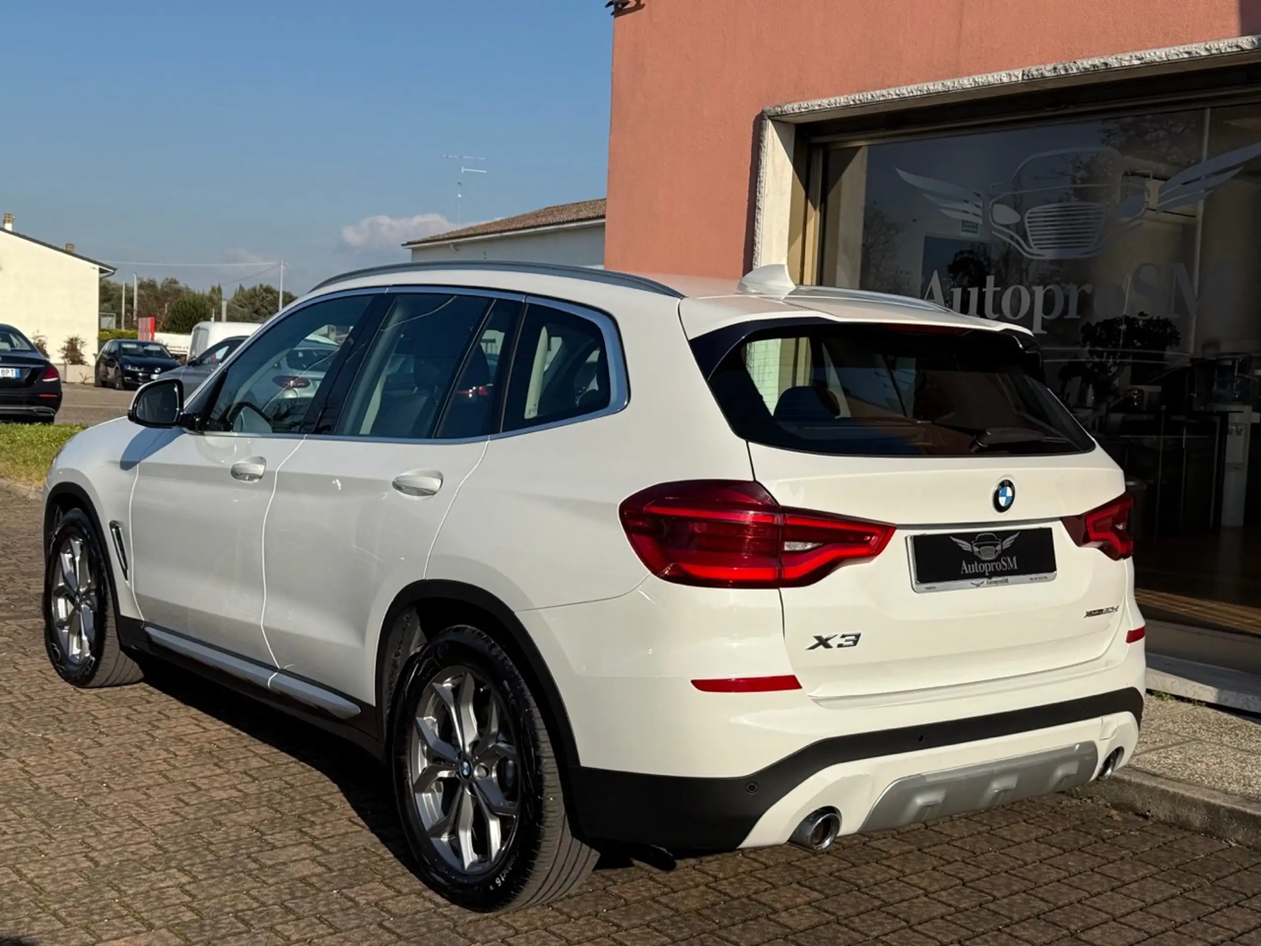 BMW - X3