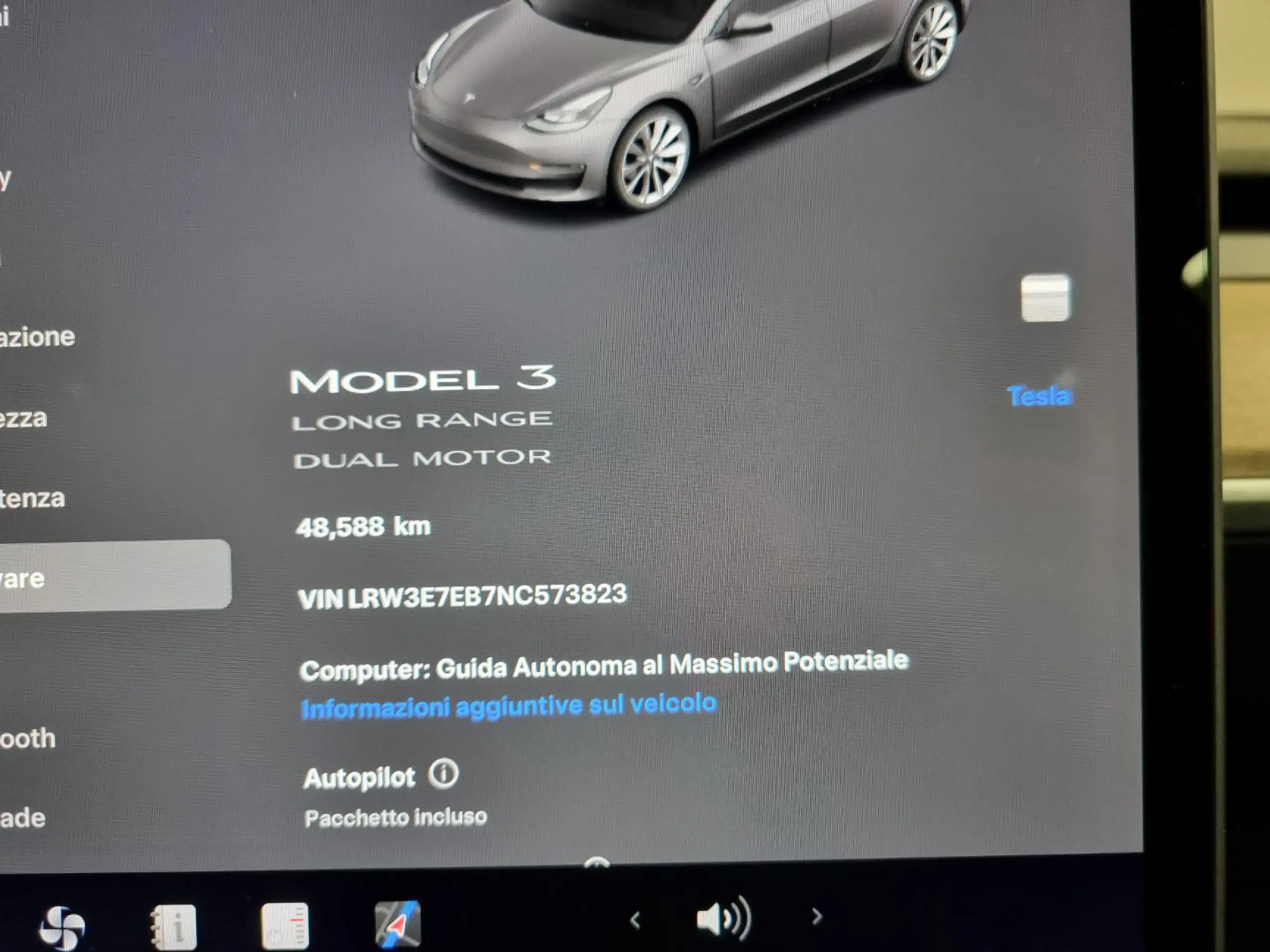 Tesla - Model 3