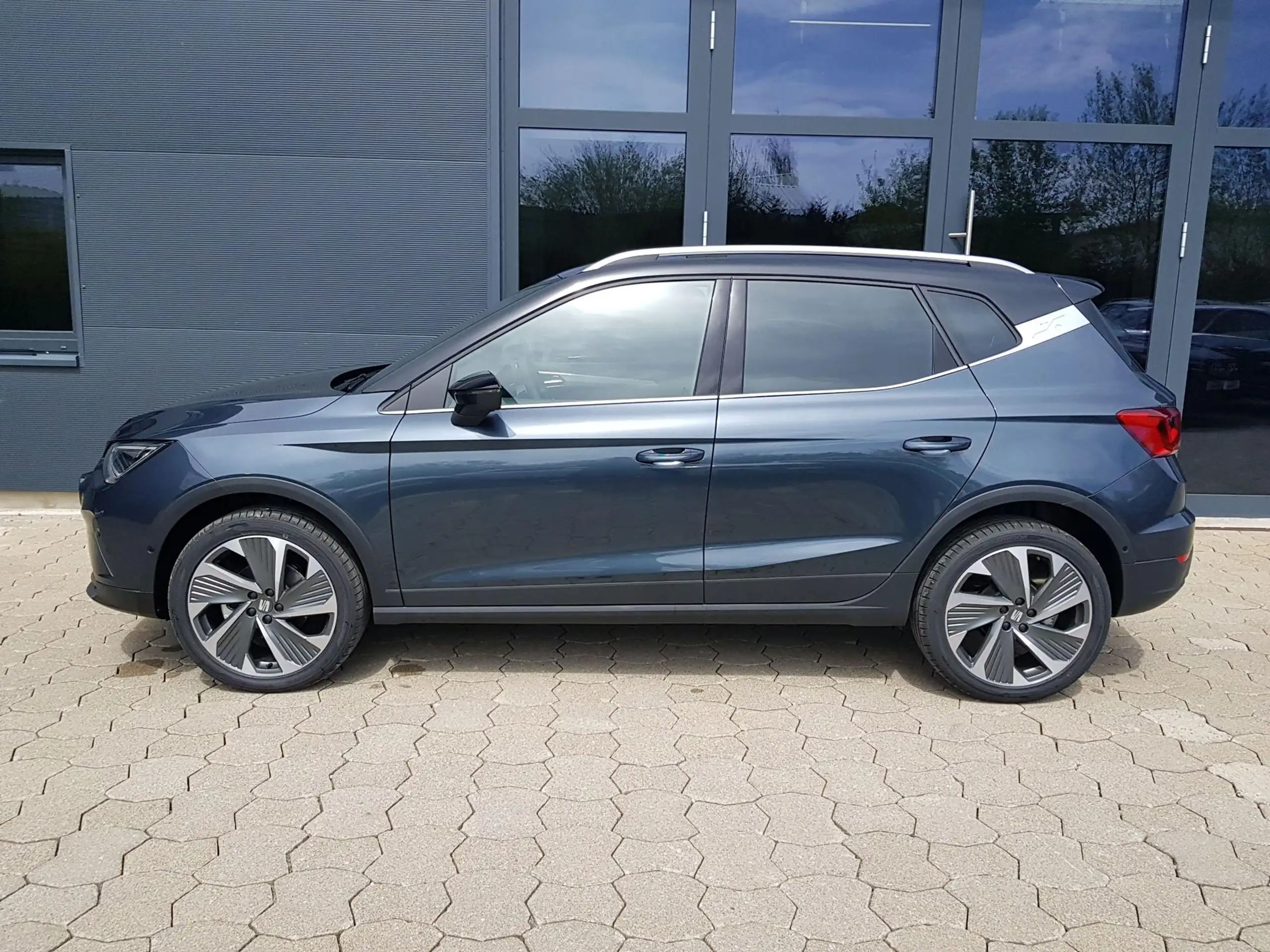 SEAT - Arona