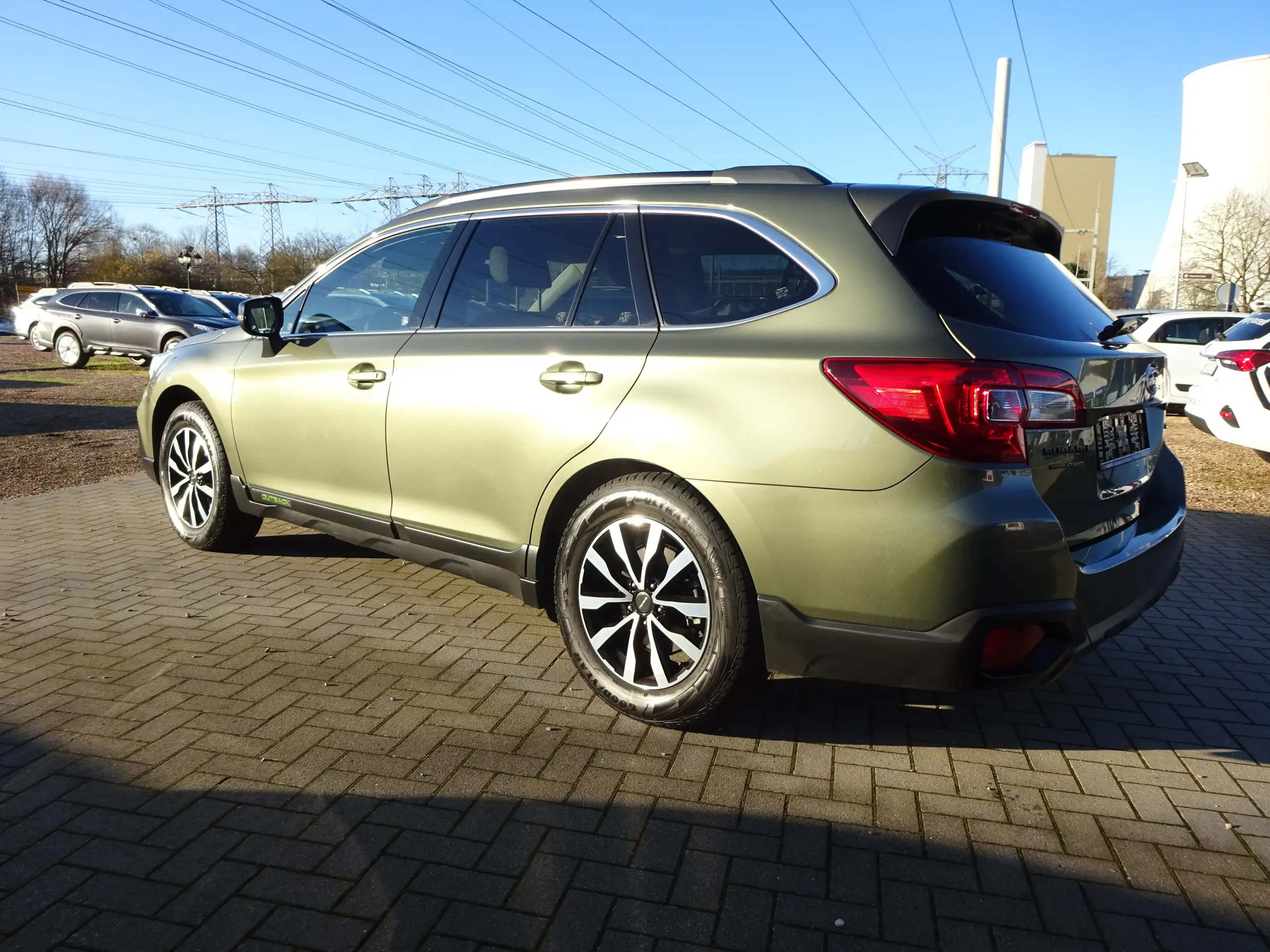 Subaru - OUTBACK