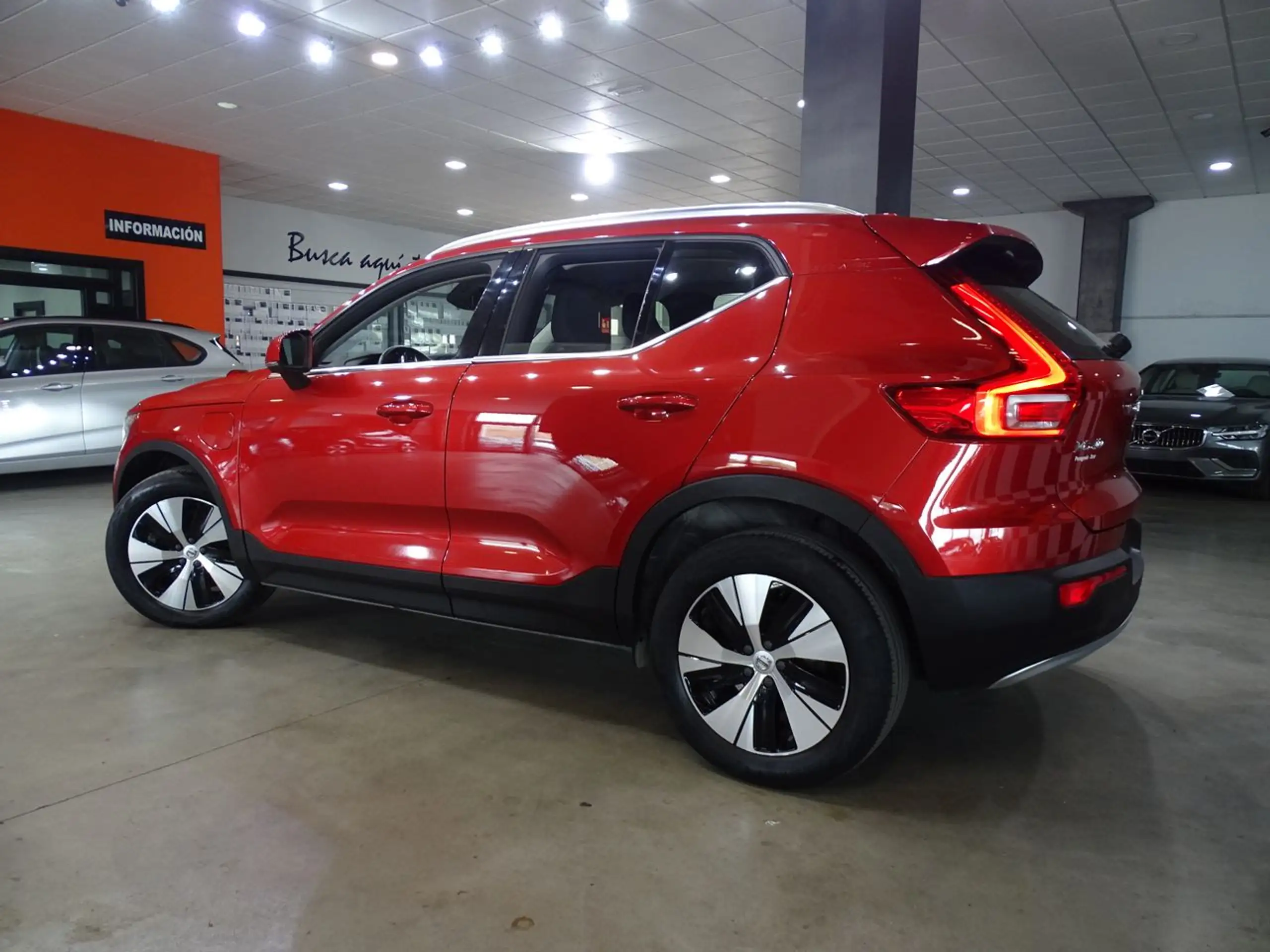 Volvo - XC40