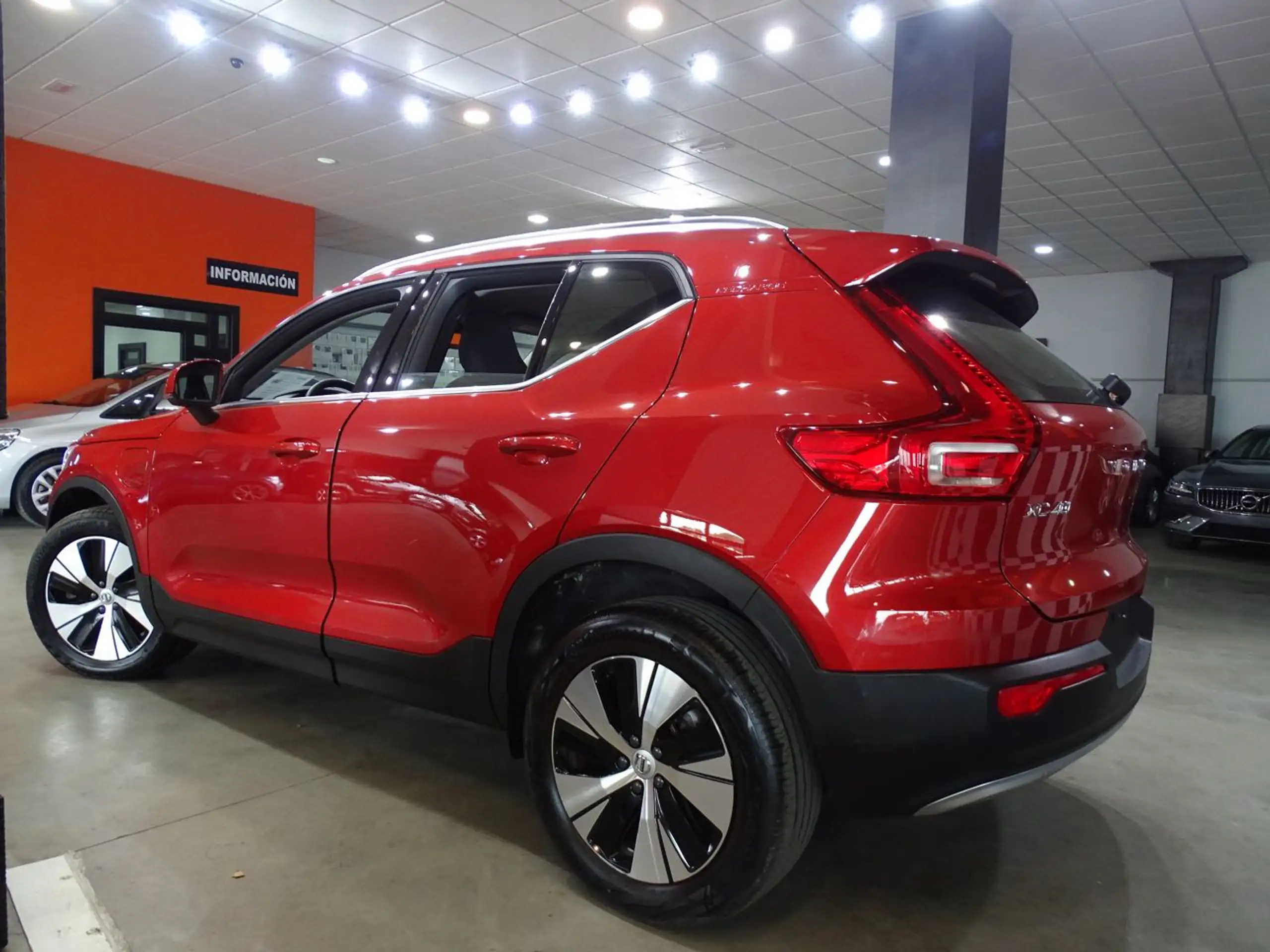 Volvo - XC40