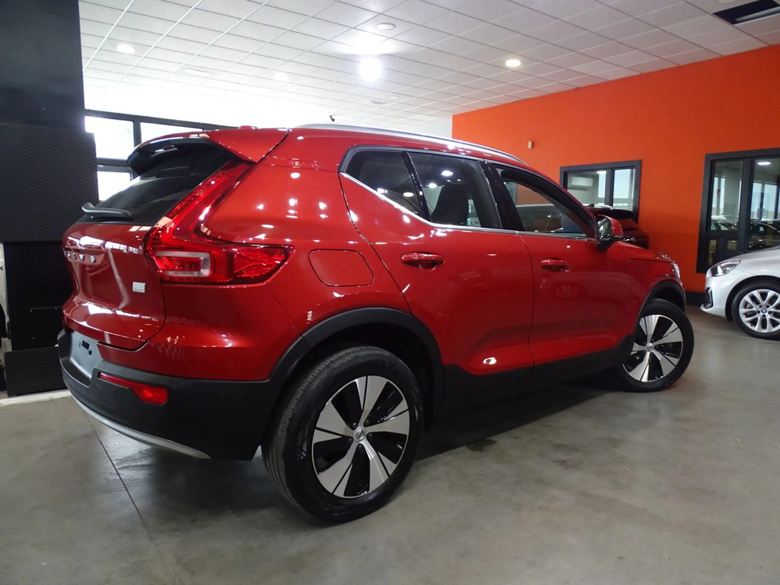 Volvo - XC40