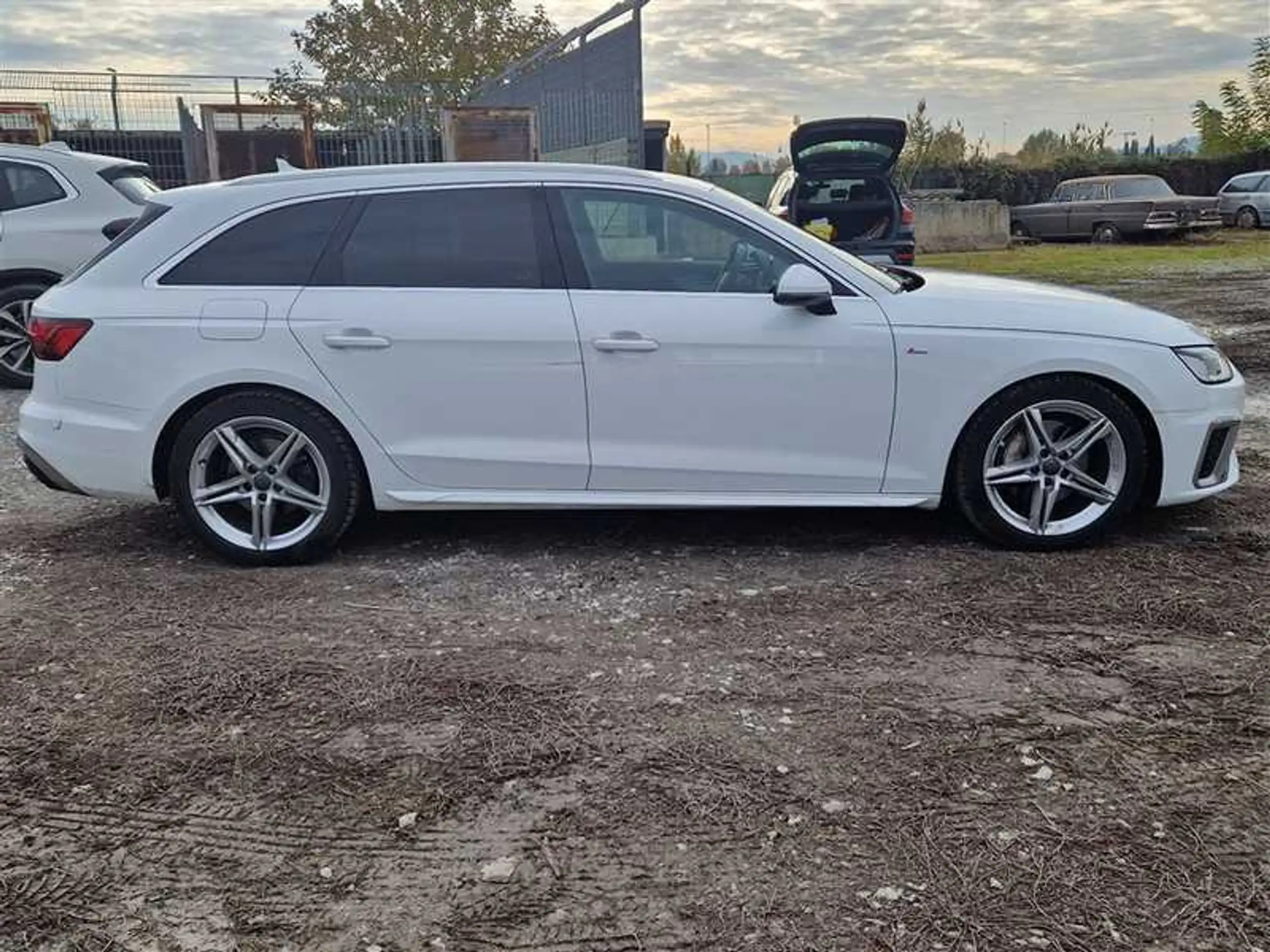 Audi - A4