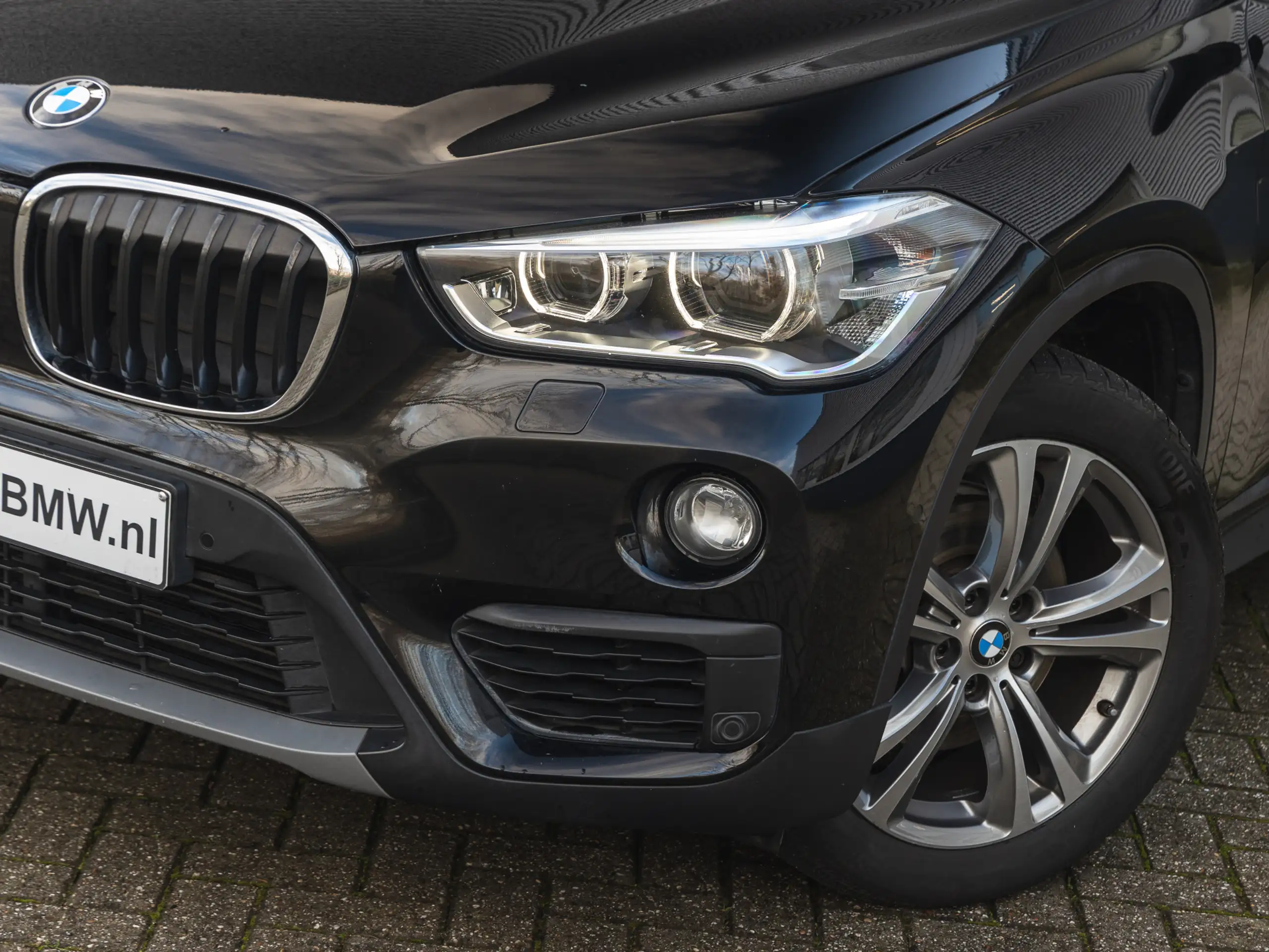 BMW - X1