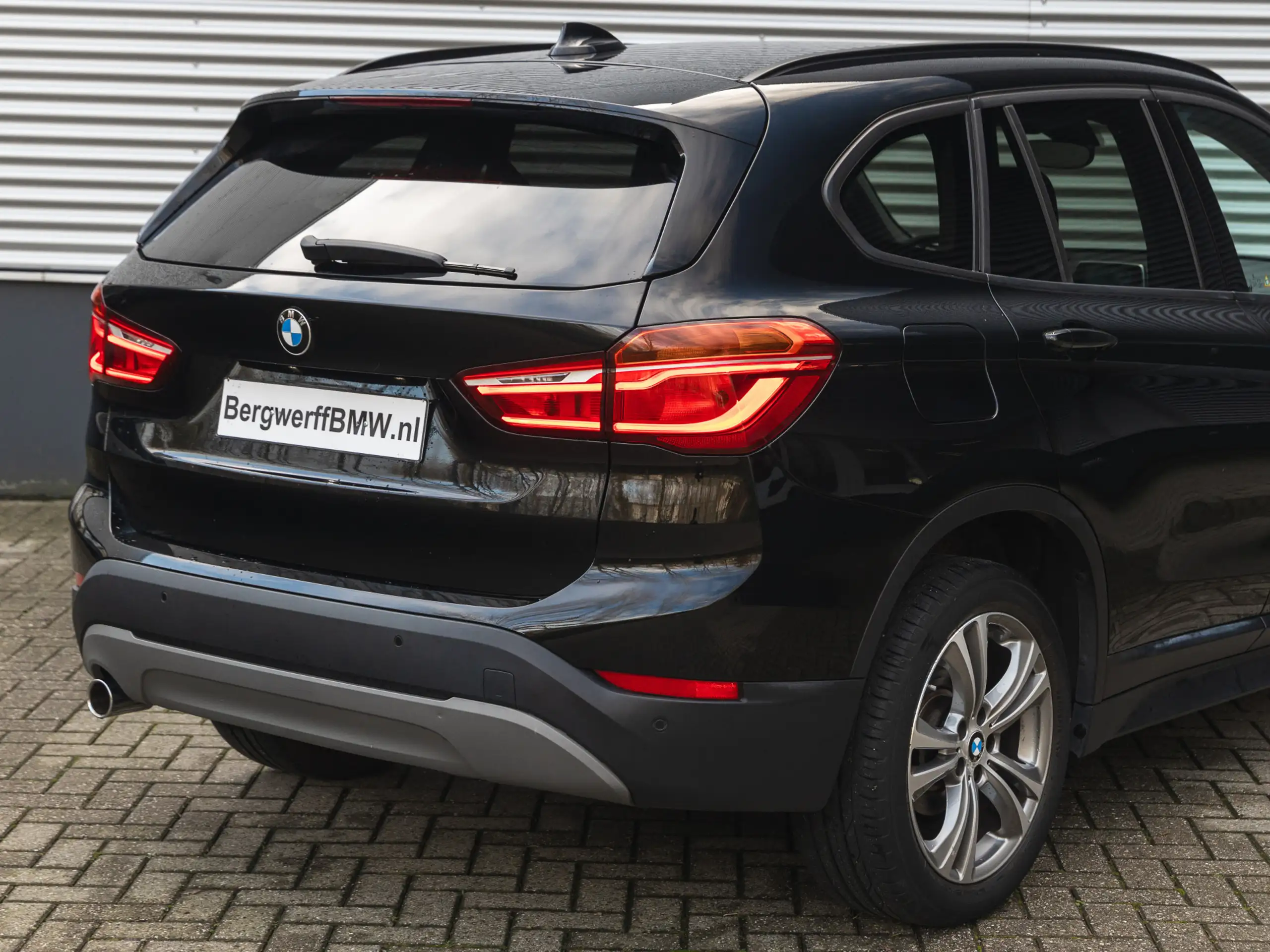 BMW - X1