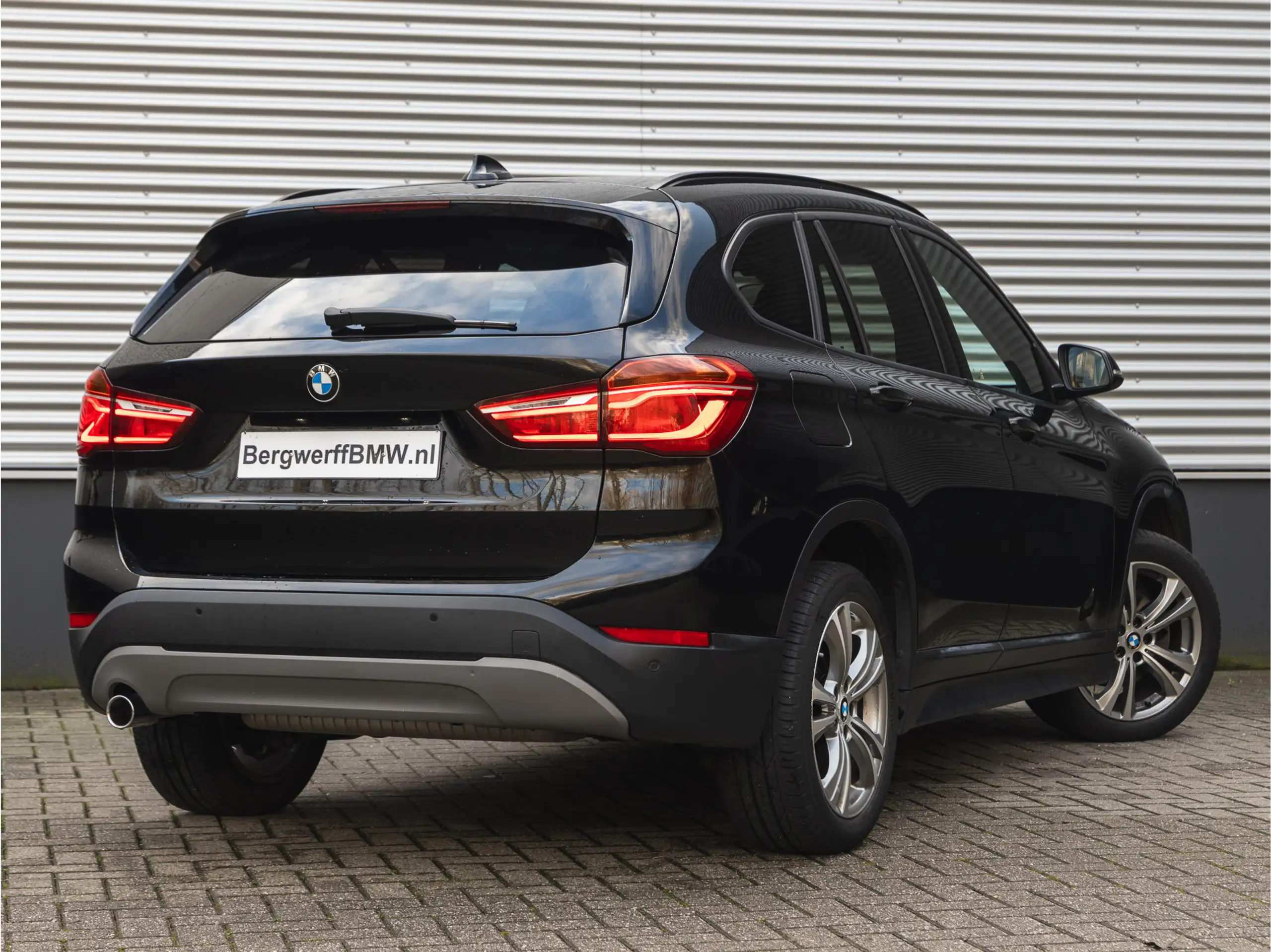 BMW - X1