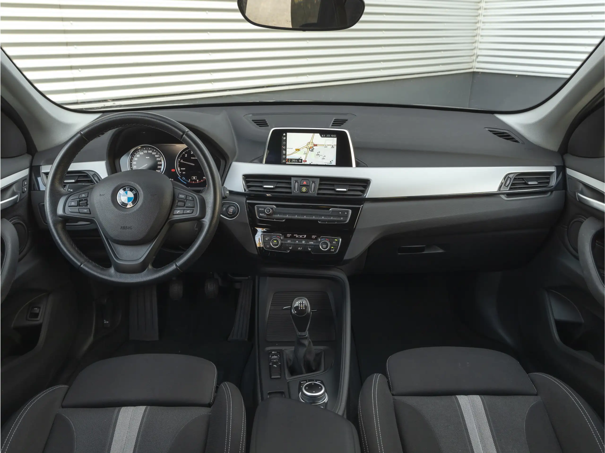 BMW - X1