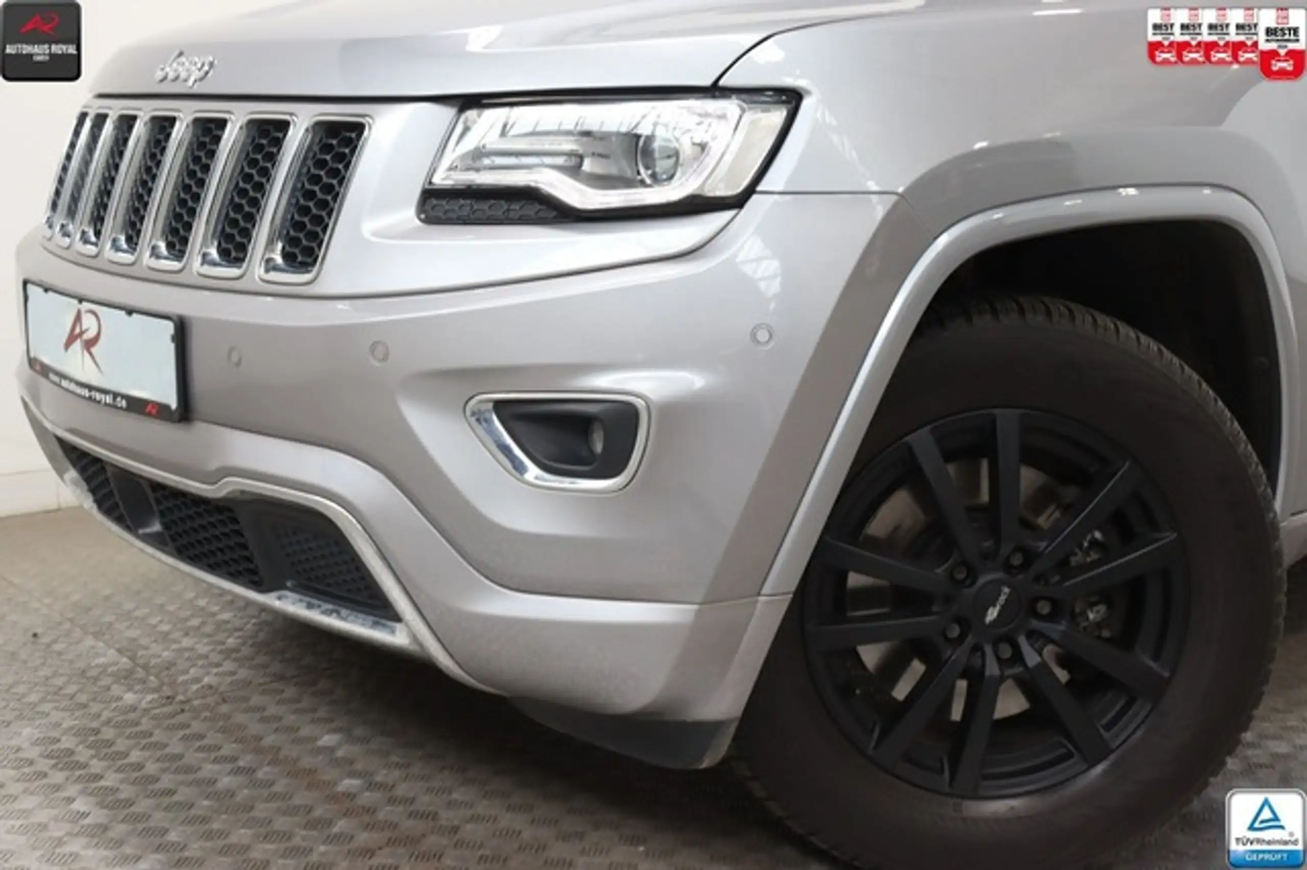 Jeep - Grand Cherokee