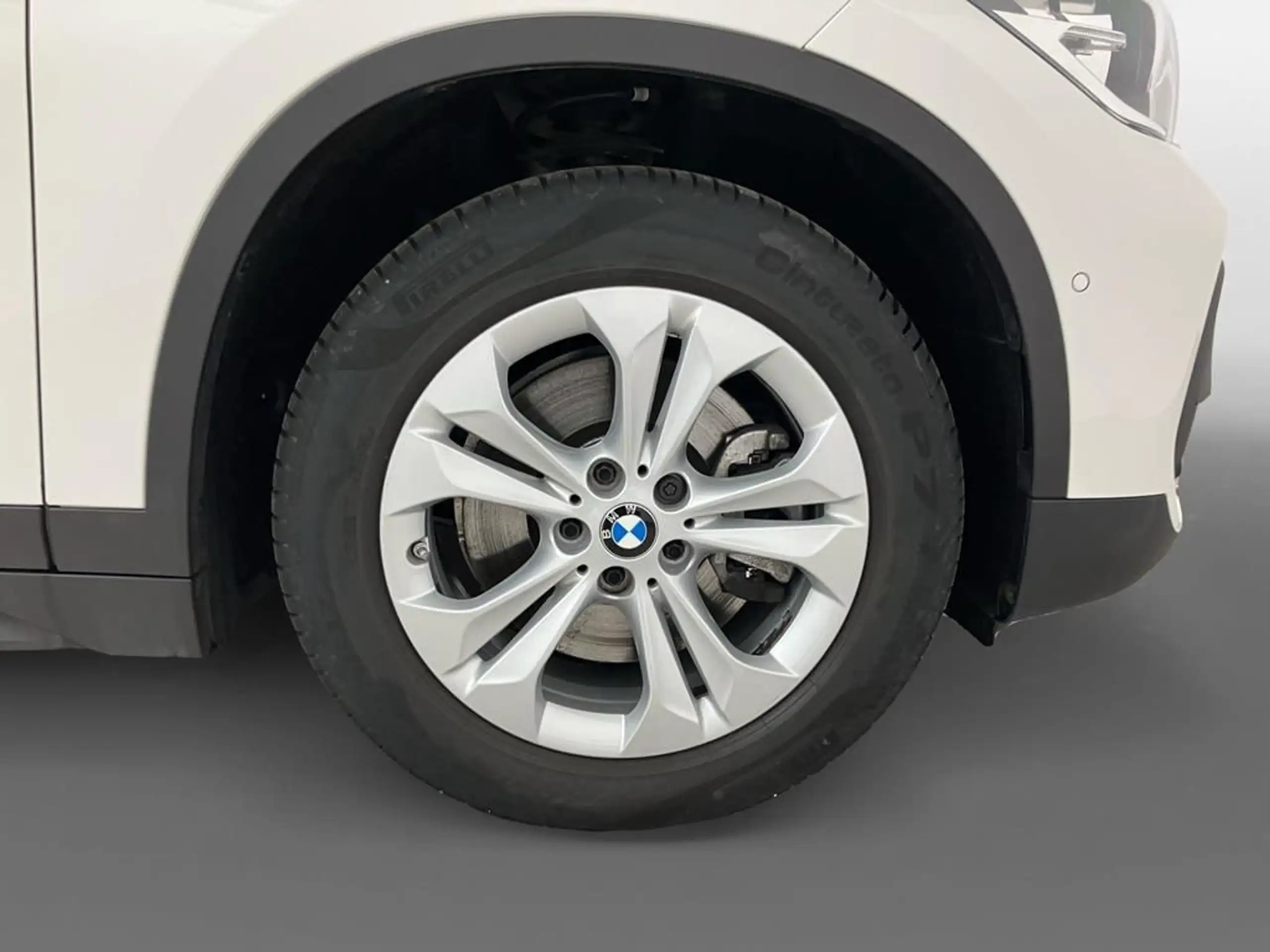 BMW - X1