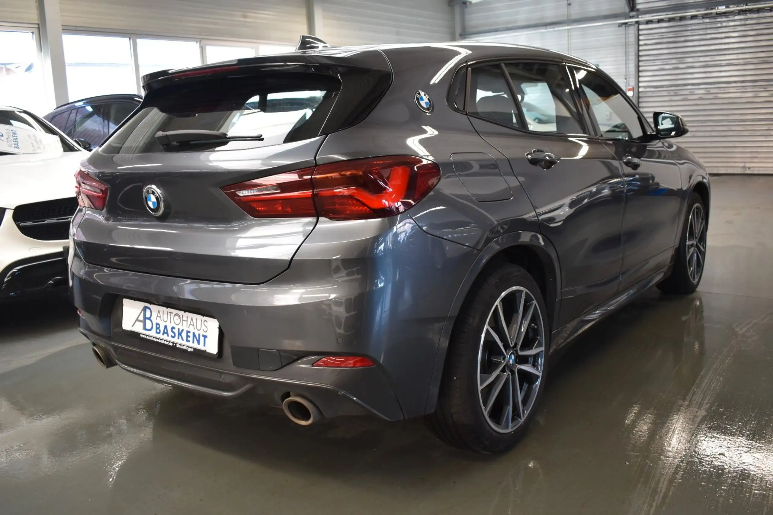 BMW - X2