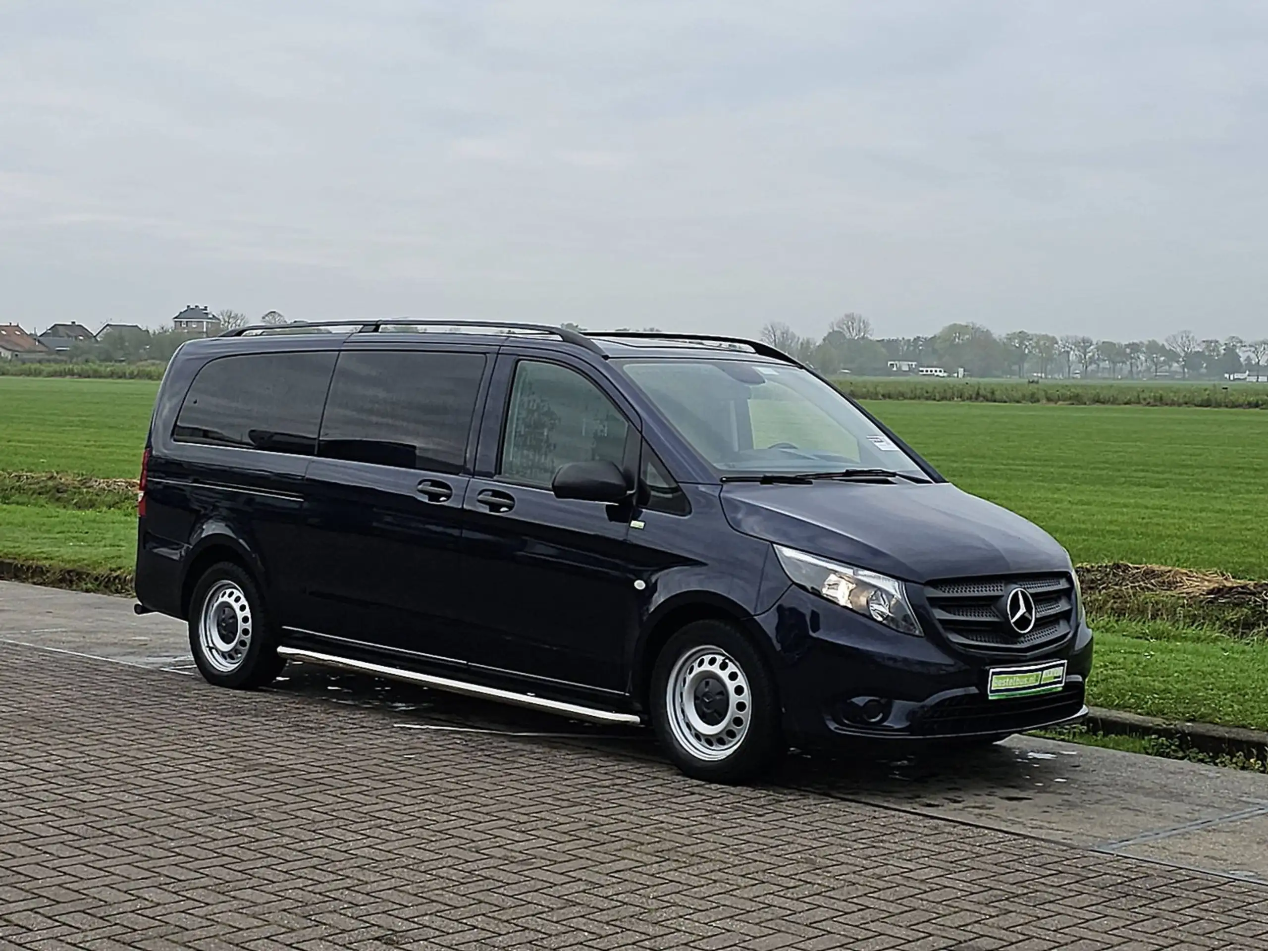 Mercedes-Benz - Vito