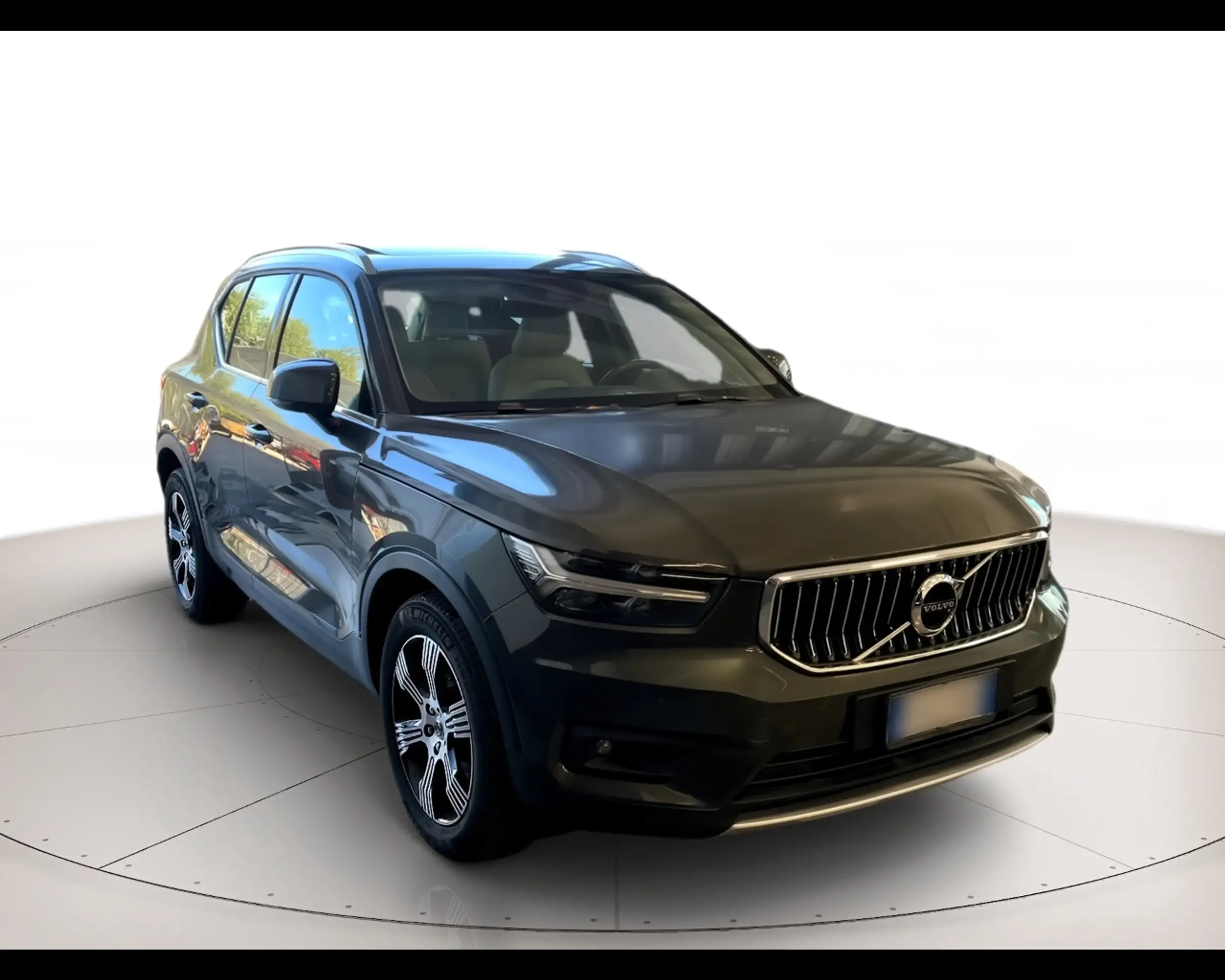 Volvo - XC40