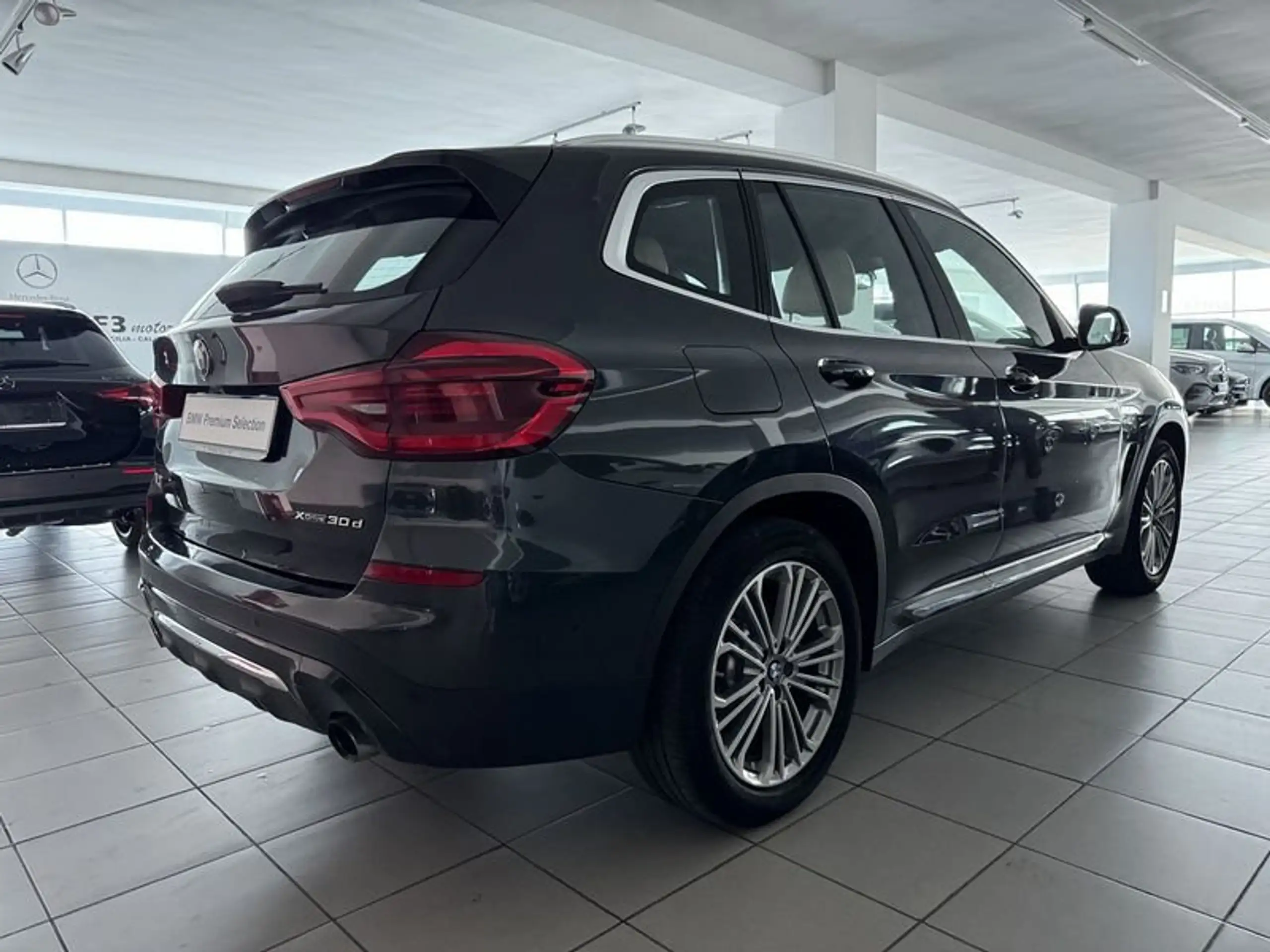 BMW - X3