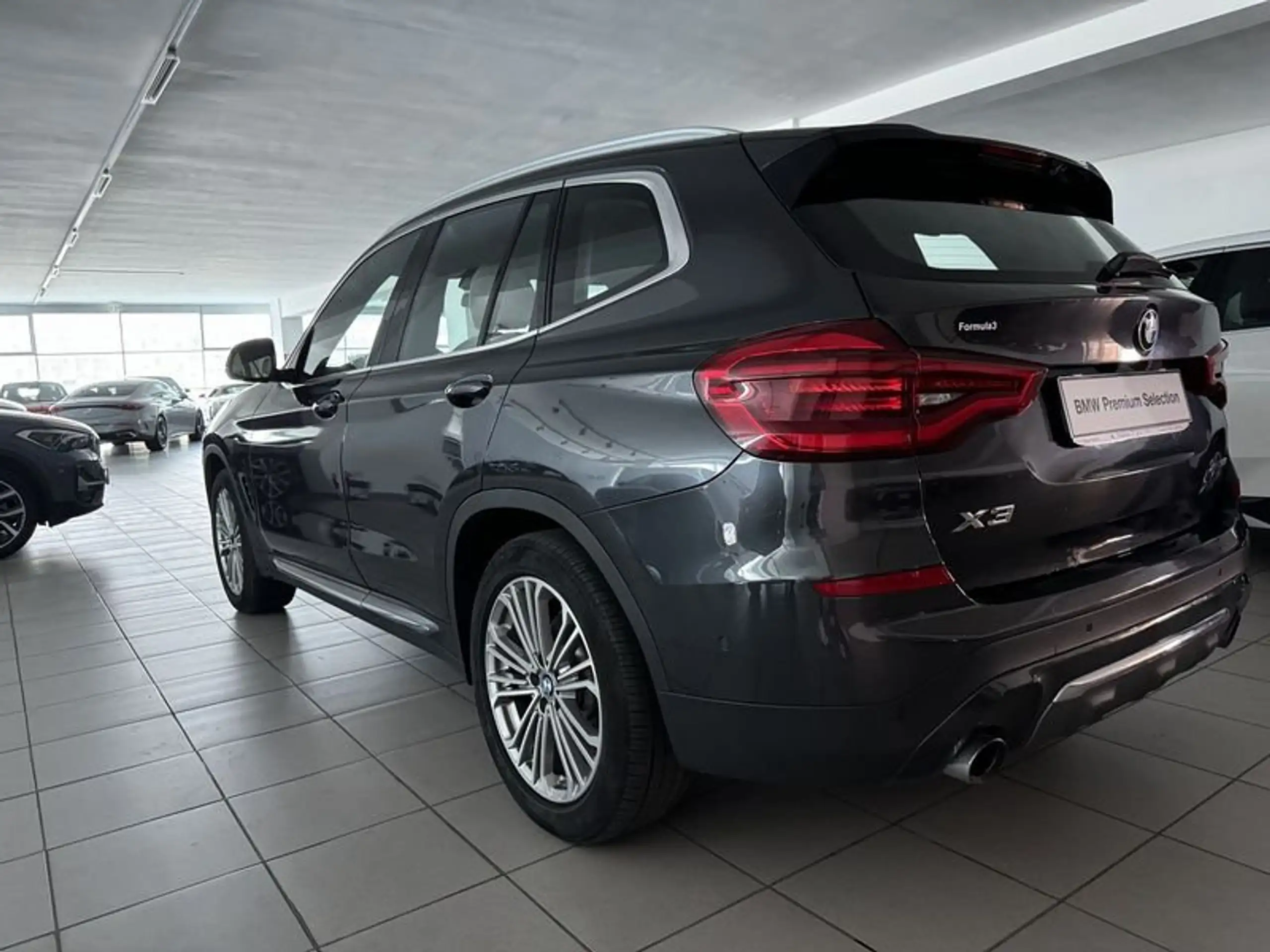 BMW - X3