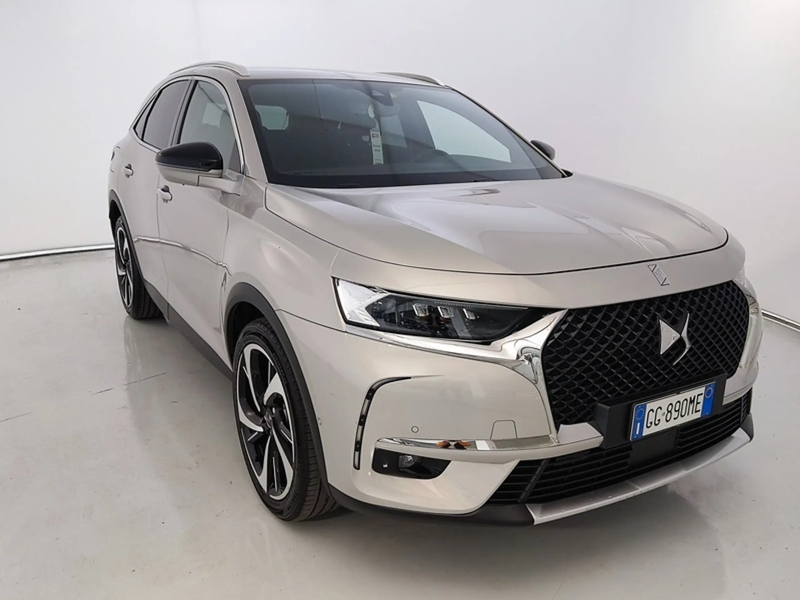 DS Automobiles - DS 7 Crossback