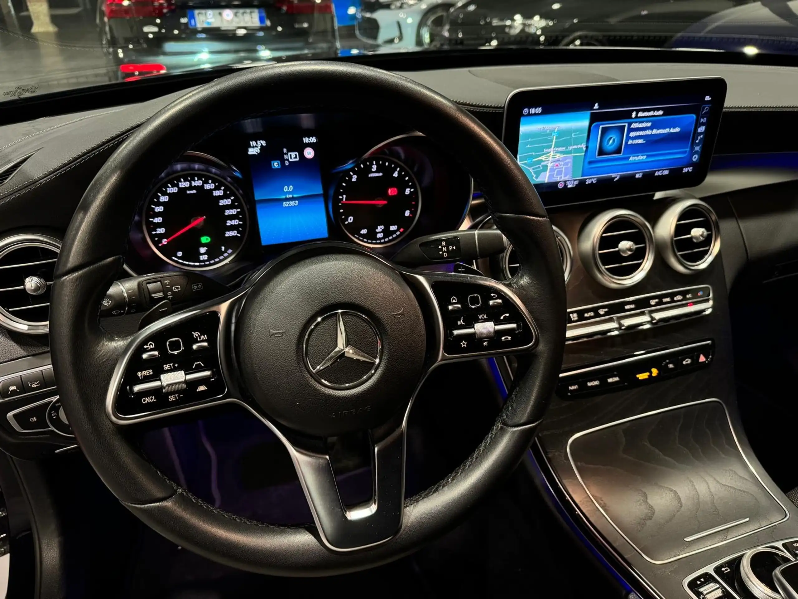 Mercedes-Benz - C 220