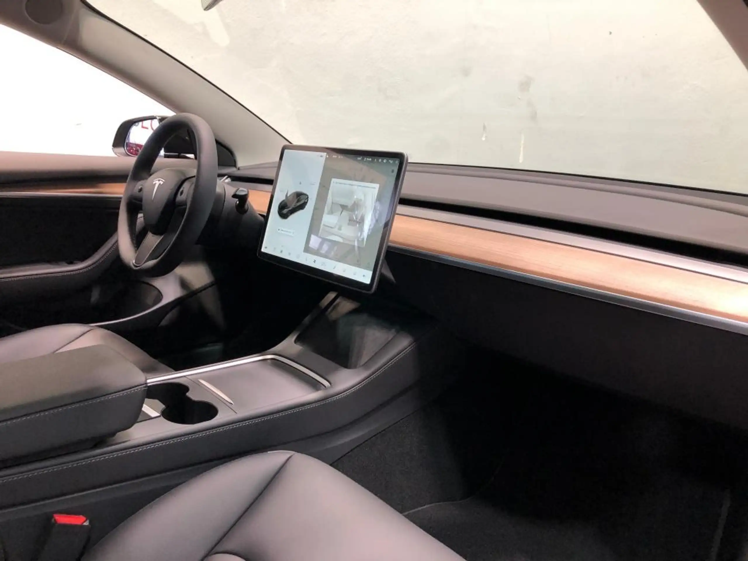 Tesla - Model 3