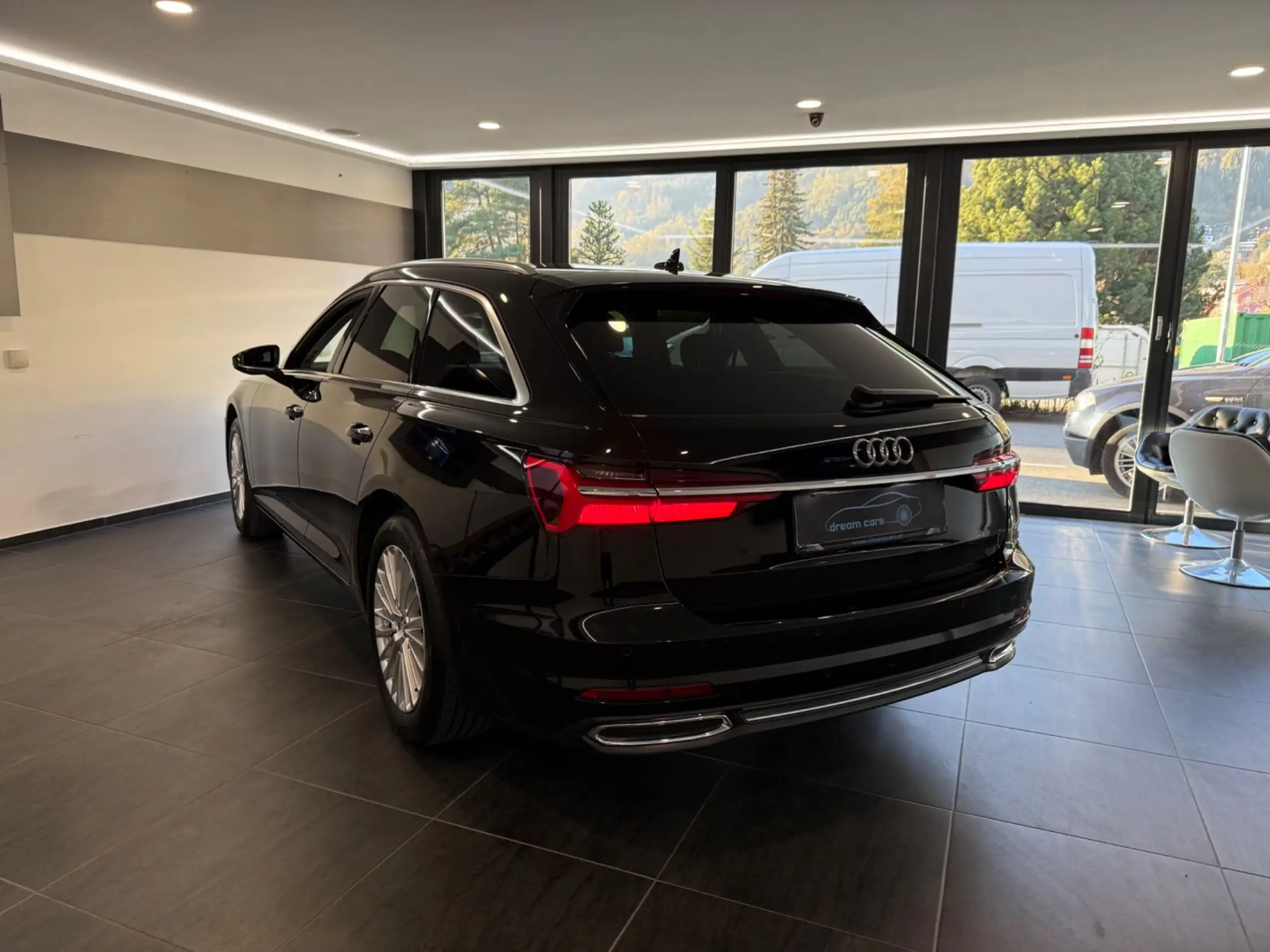 Audi - A6