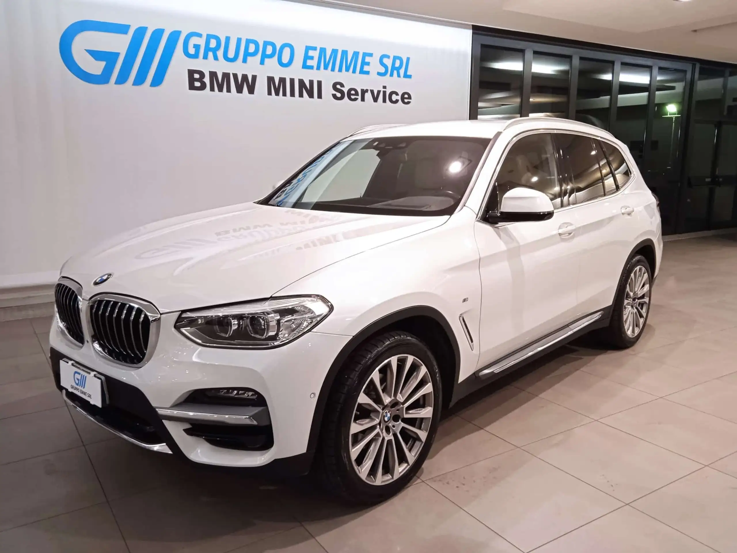 BMW - X3