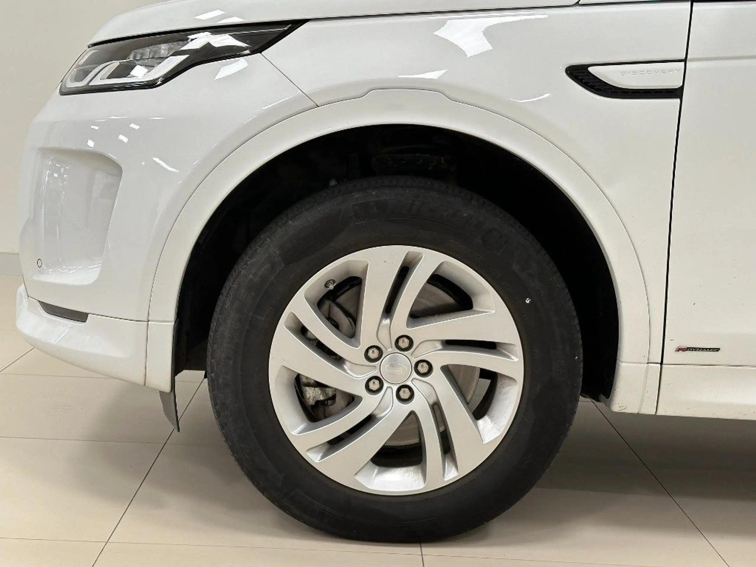 Land Rover - Discovery Sport