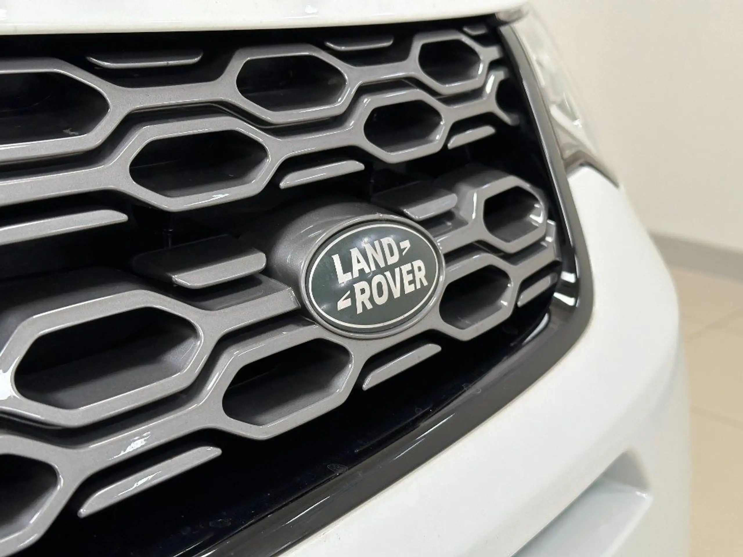 Land Rover - Discovery Sport