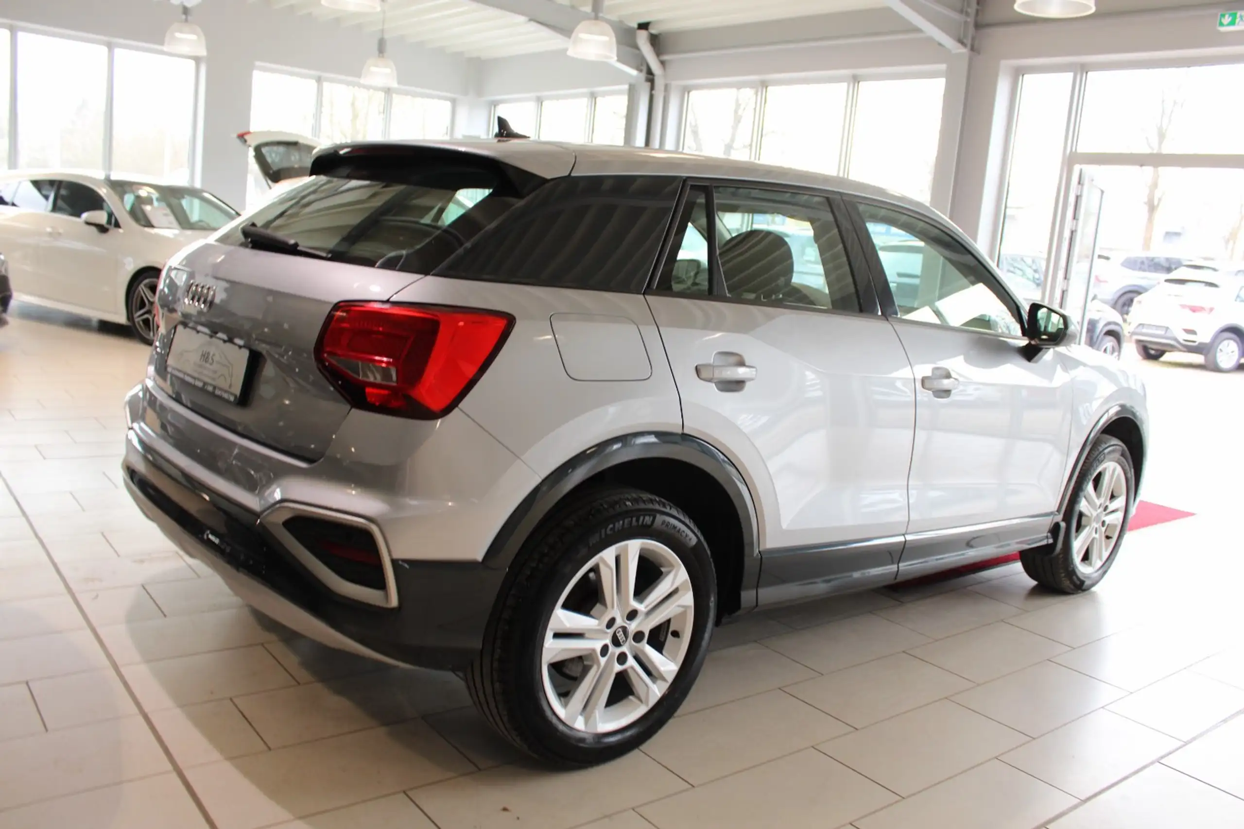 Audi - Q2