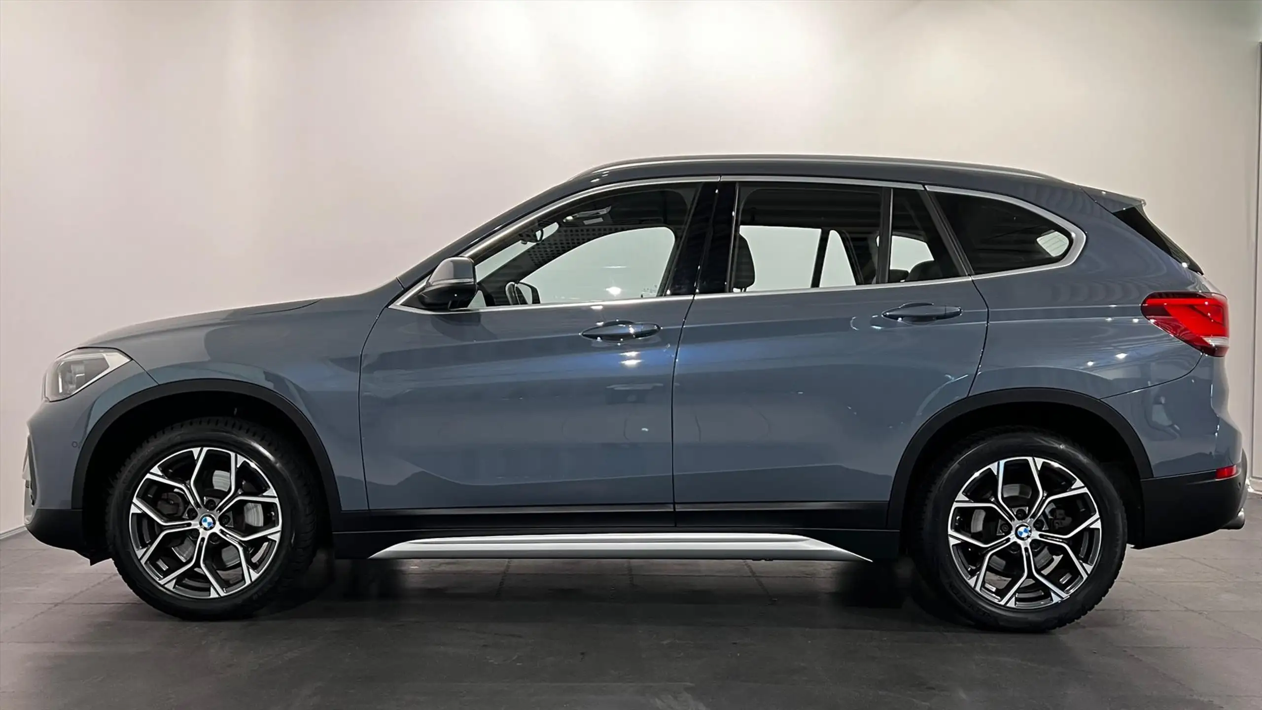 BMW - X1