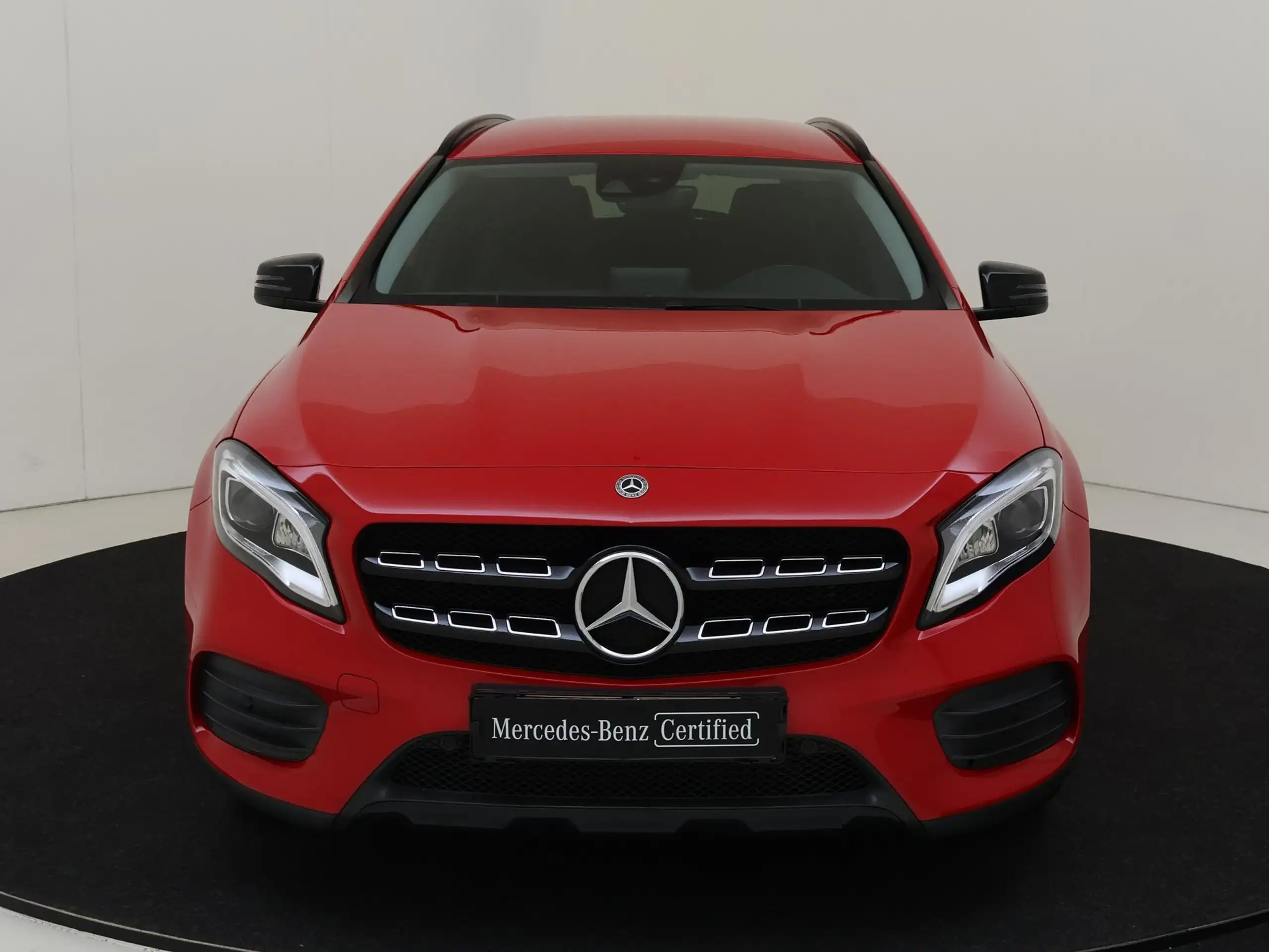 Mercedes-Benz - GLA 200