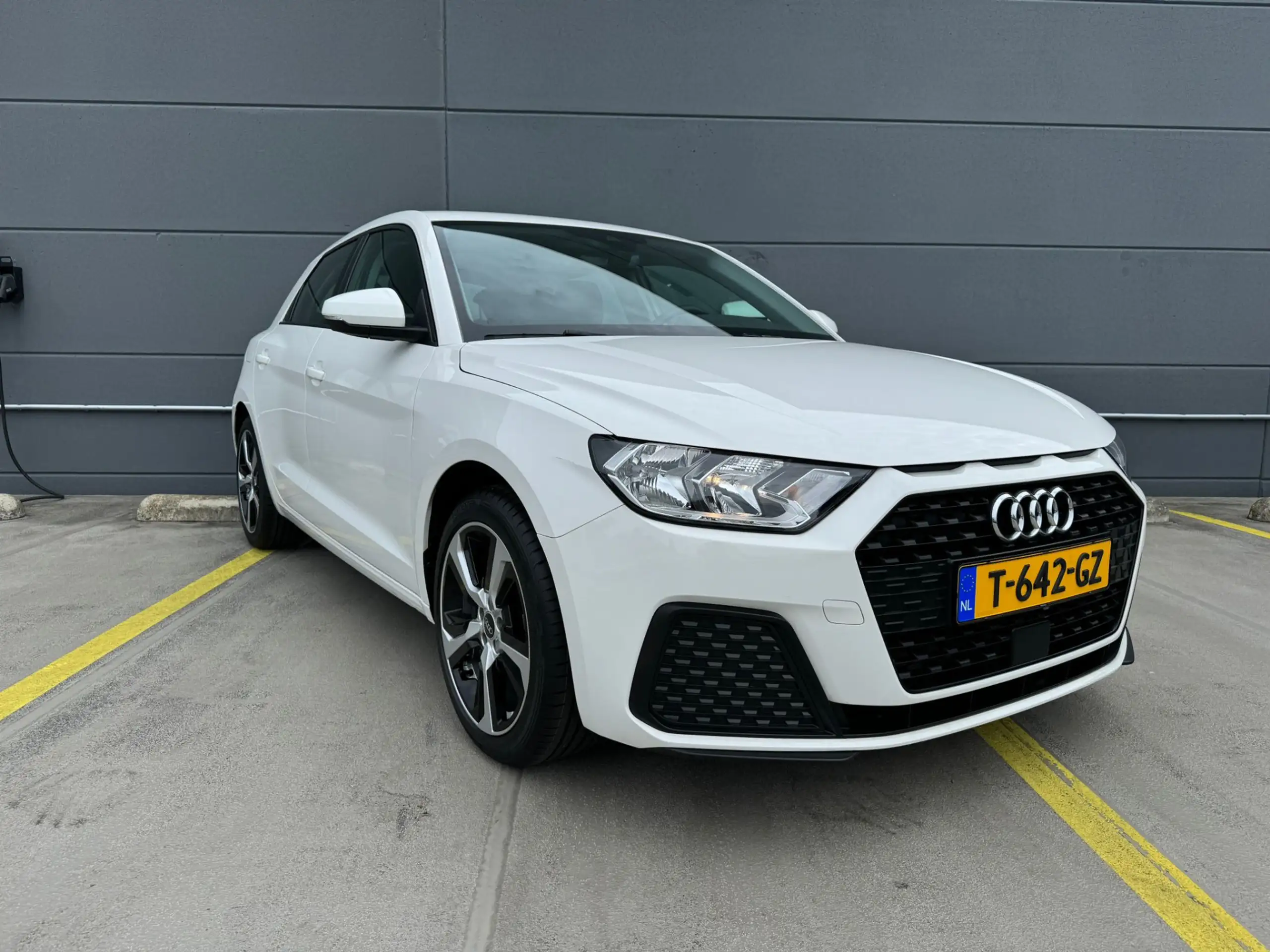 Audi - A1