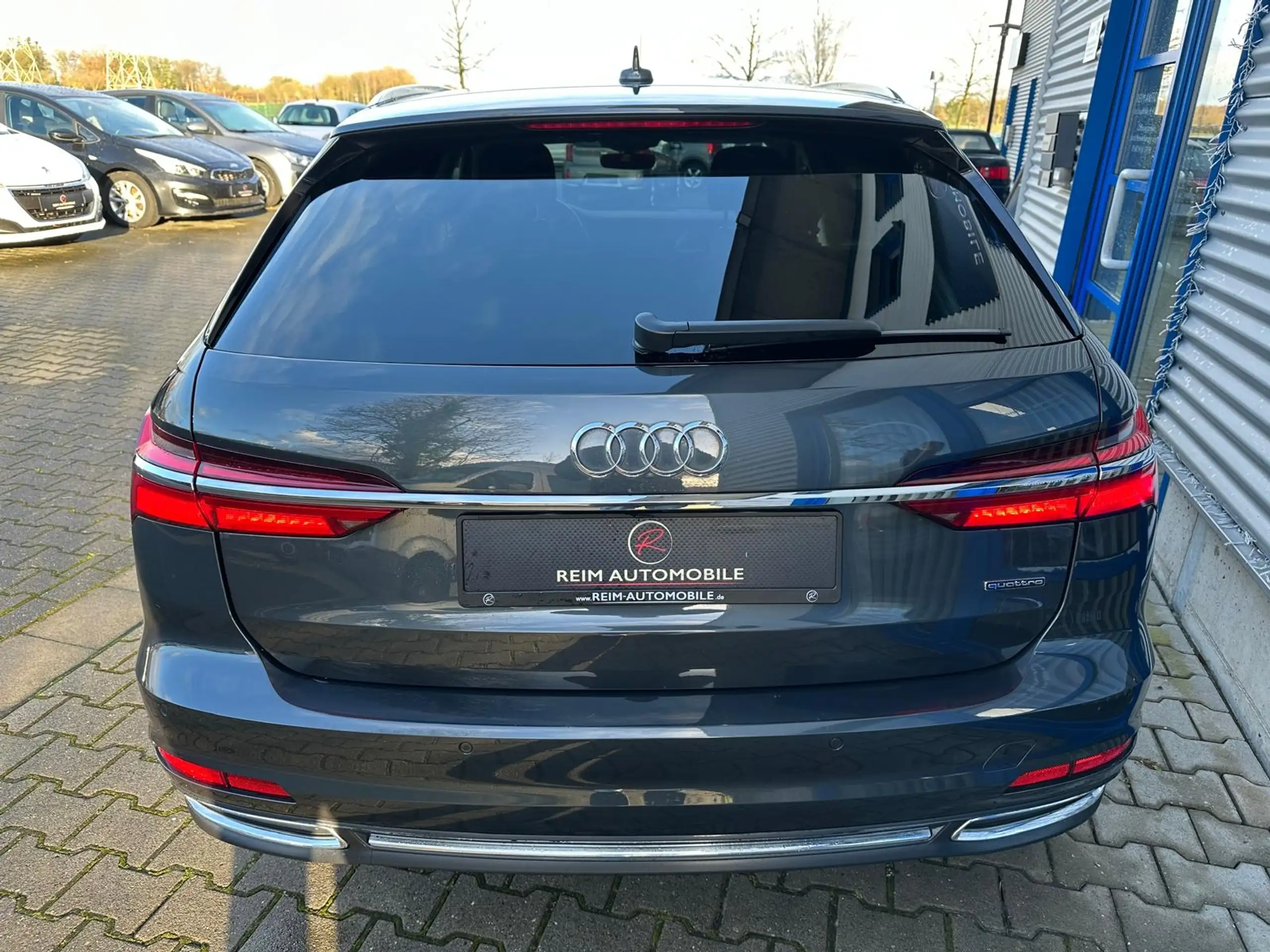 Audi - A6