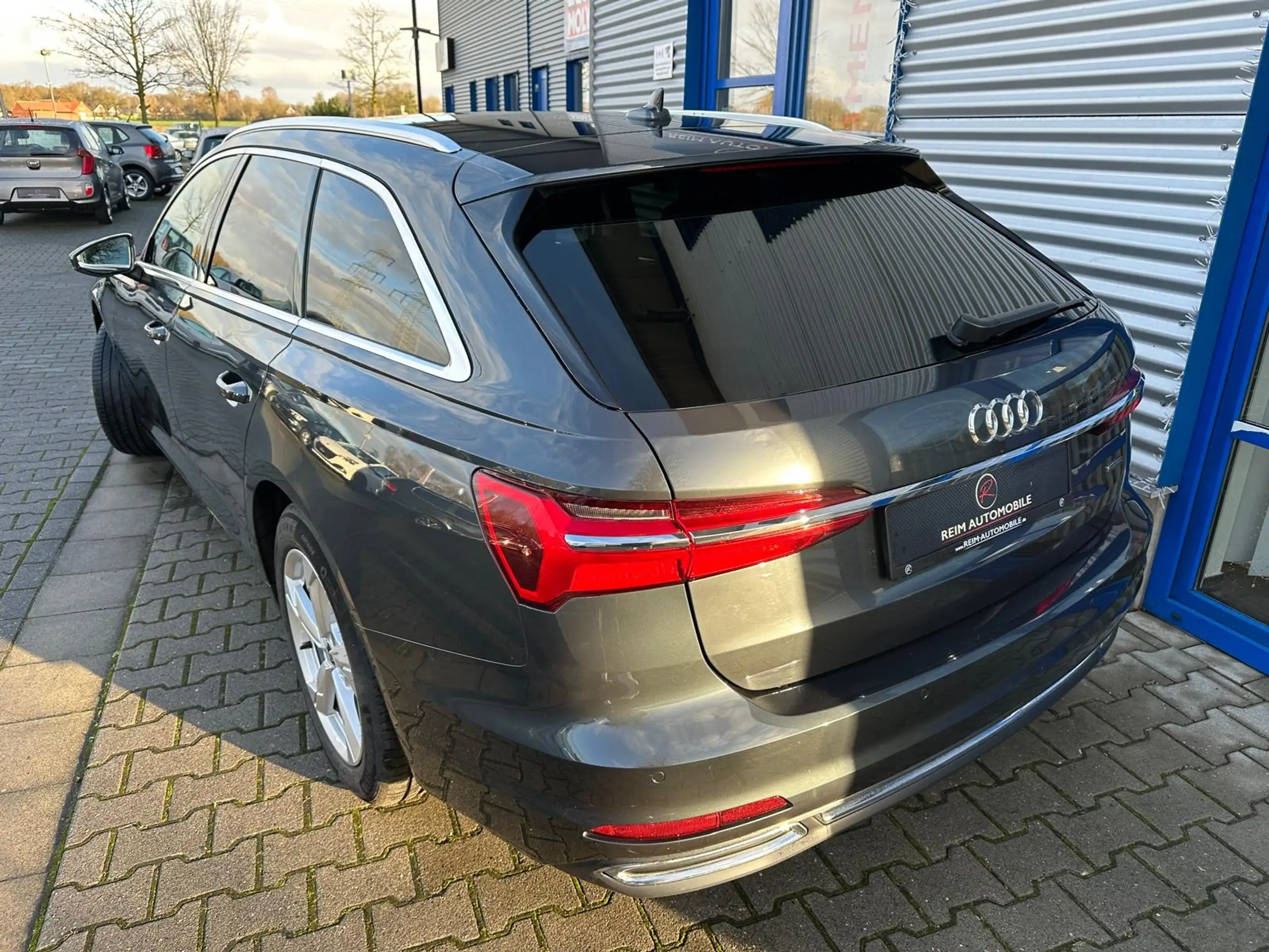 Audi - A6