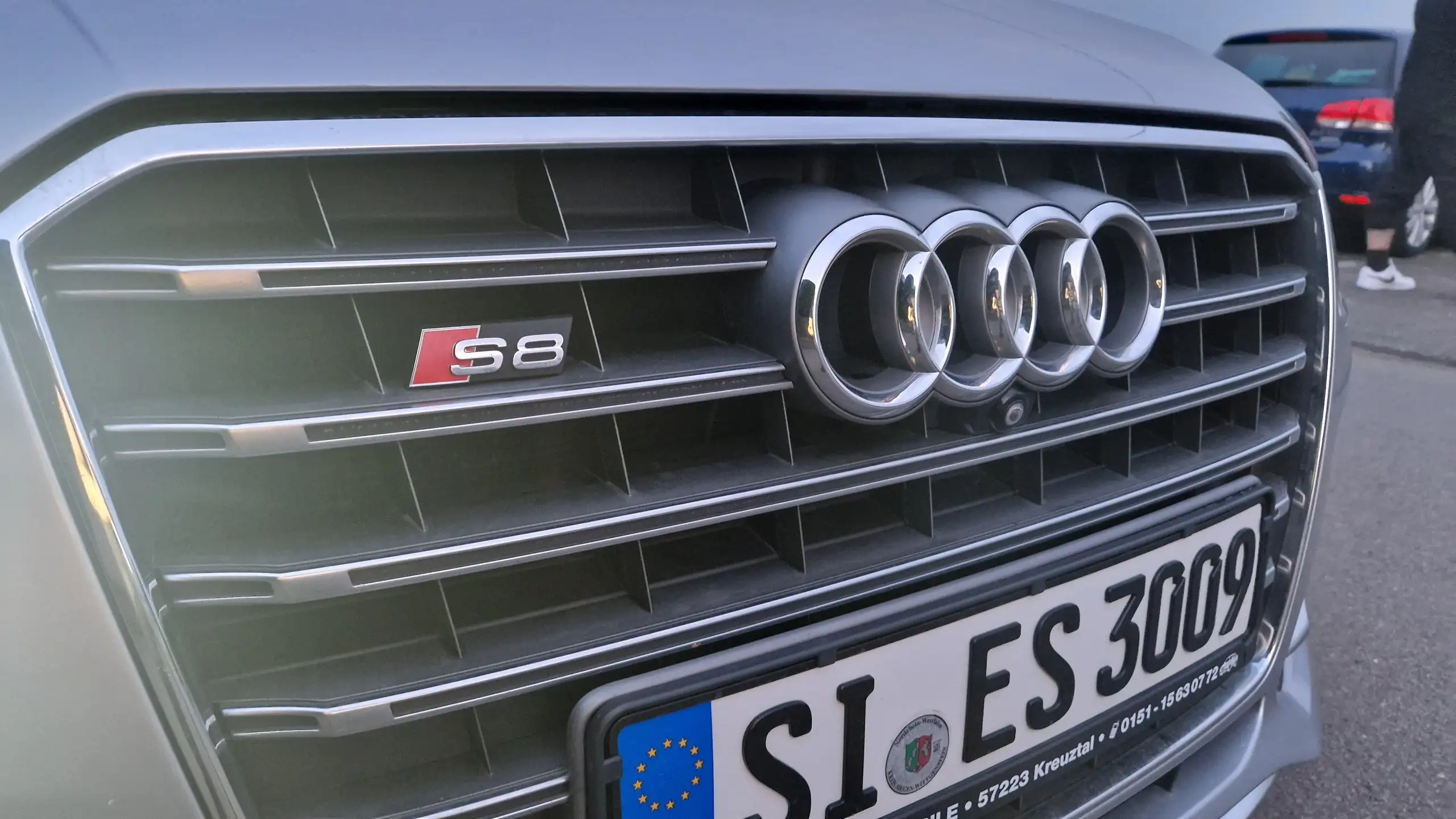 Audi - S8