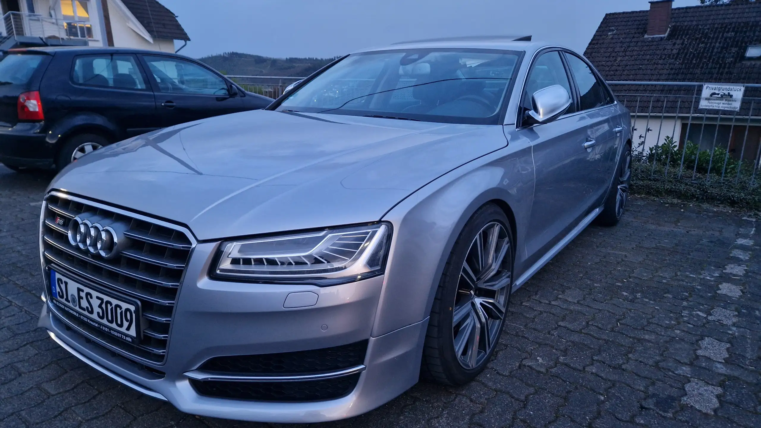 Audi - S8