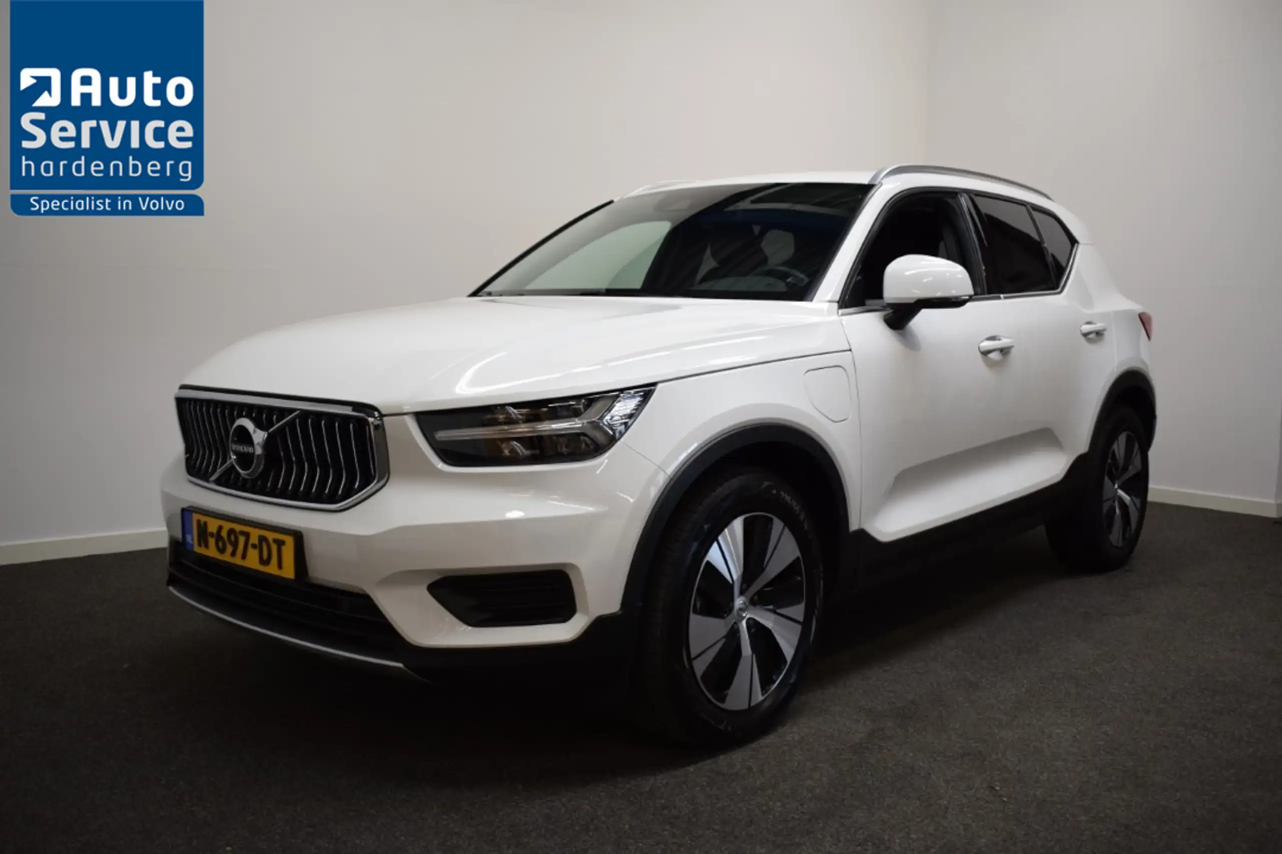 Volvo - XC40