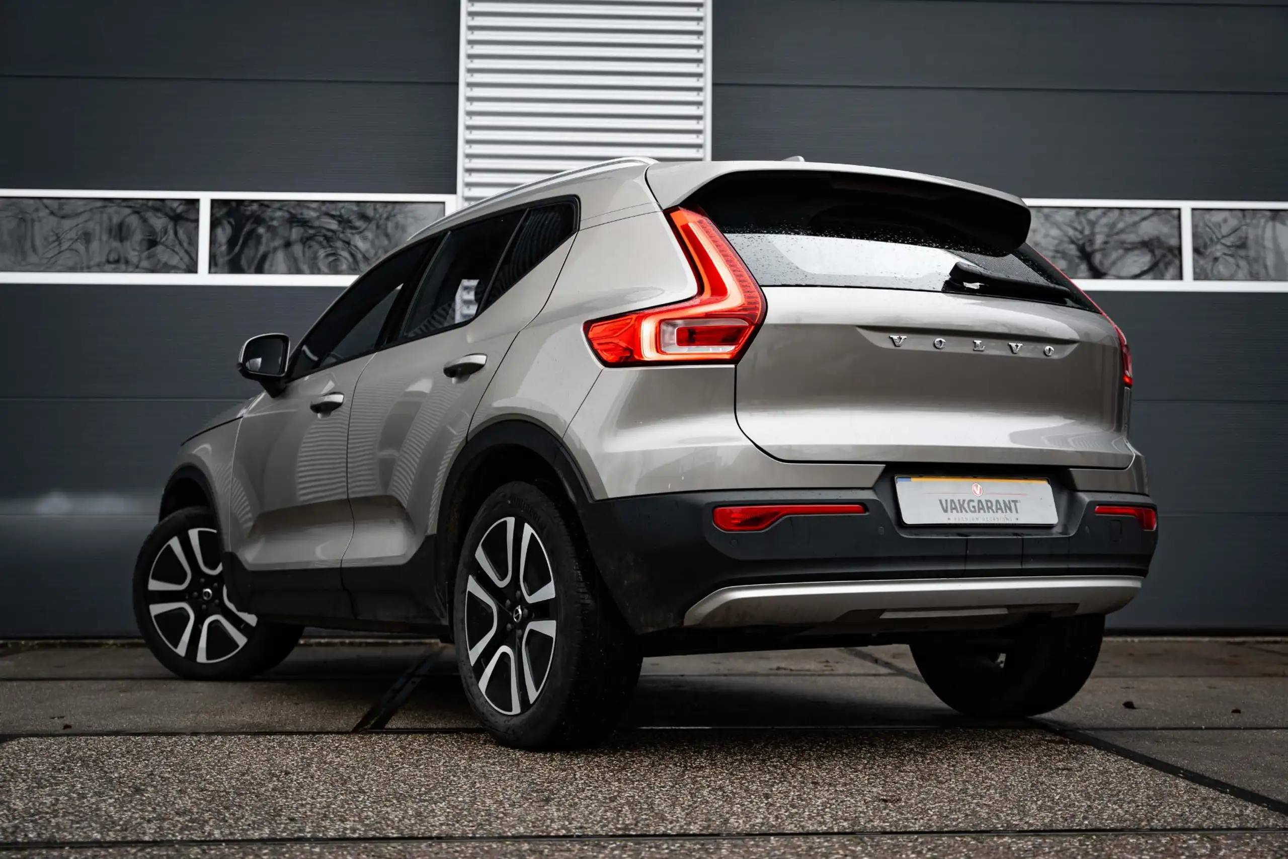 Volvo - XC40