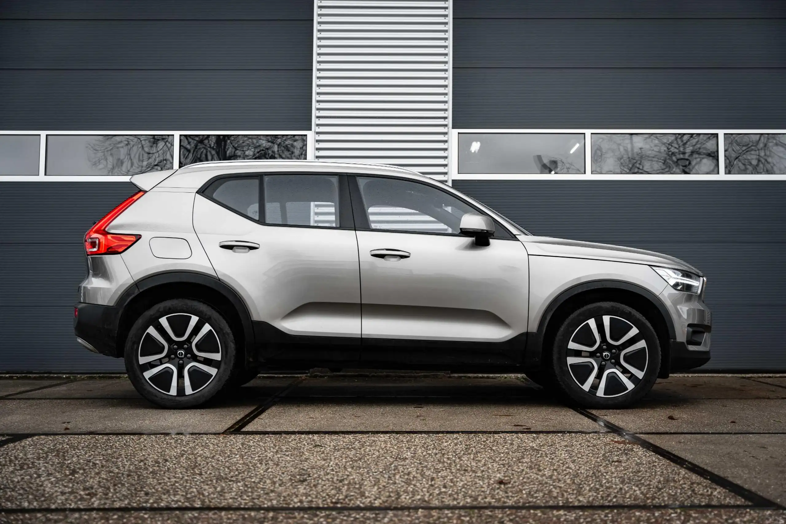 Volvo - XC40