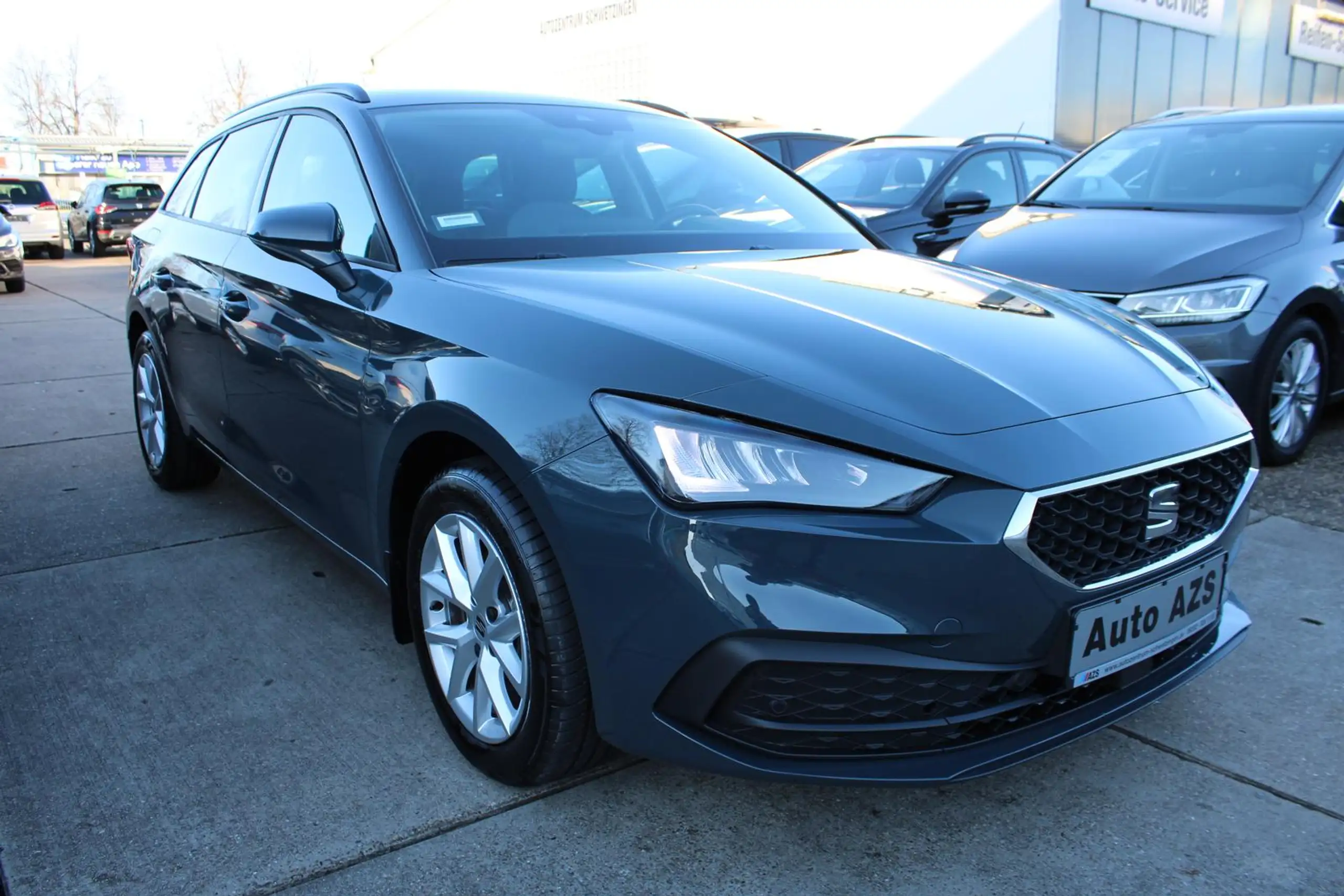 SEAT - Leon