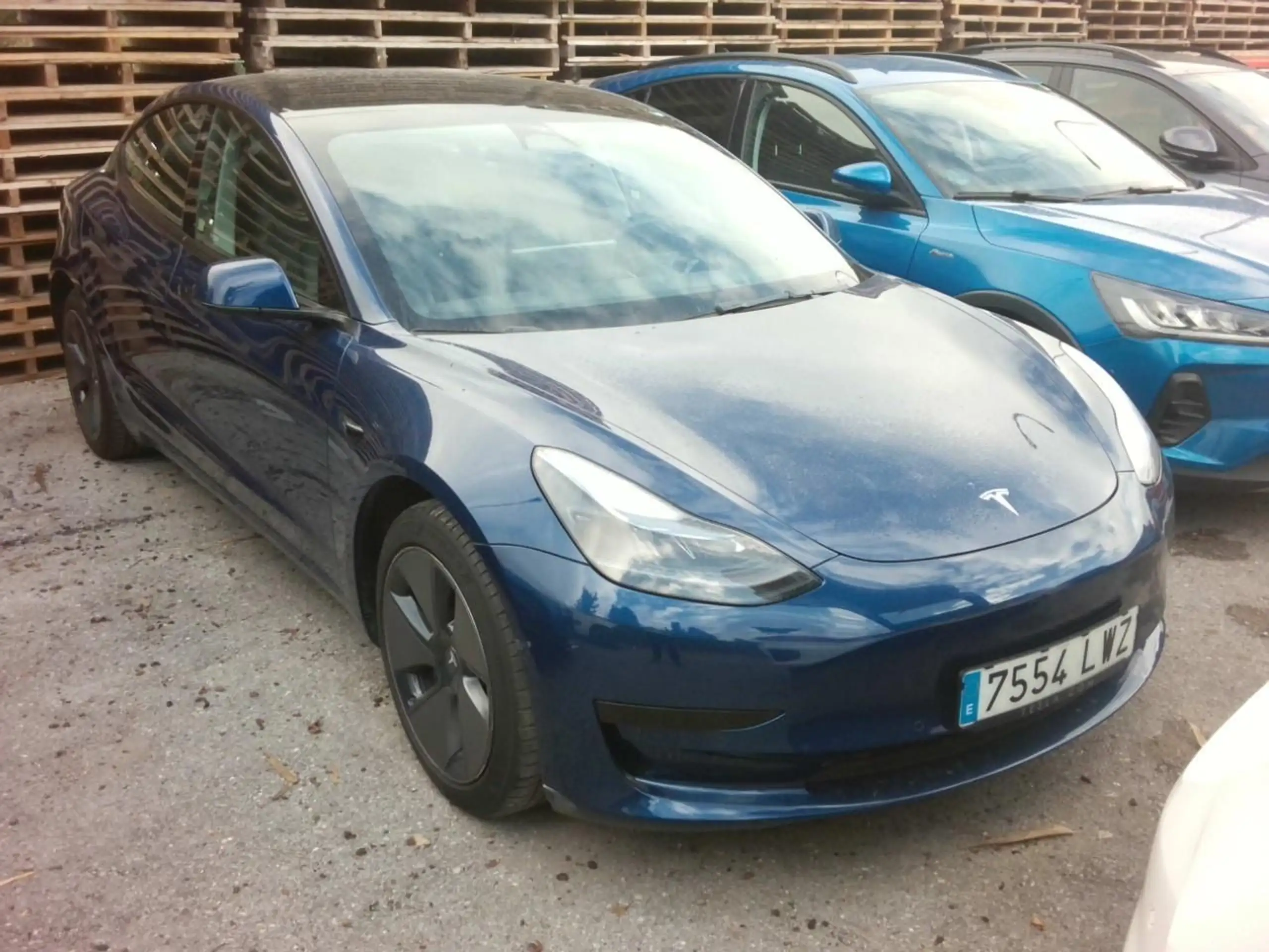 Tesla - Model 3