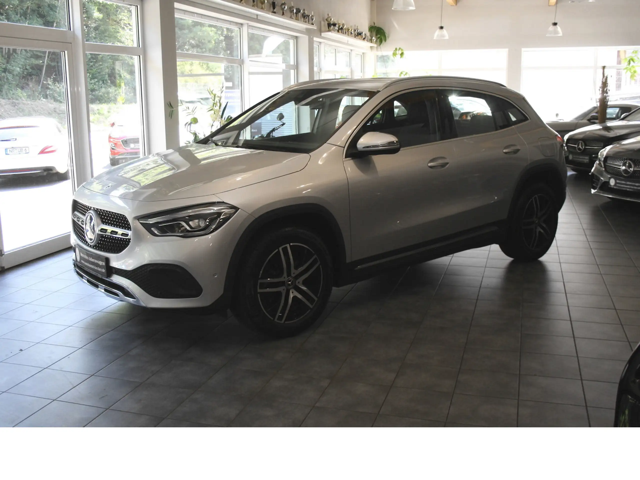 Mercedes-Benz - GLA 200