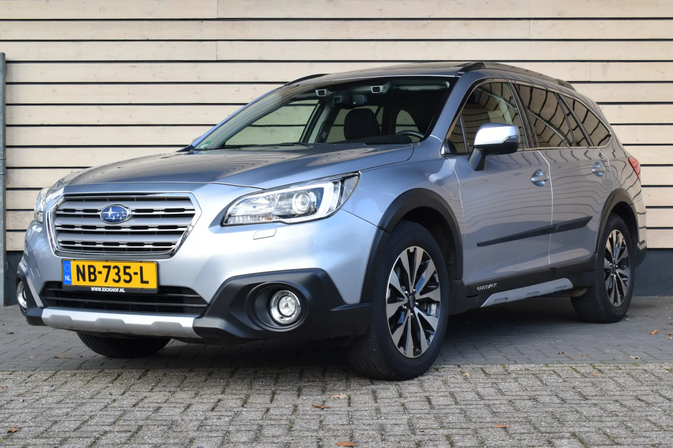 Subaru - OUTBACK