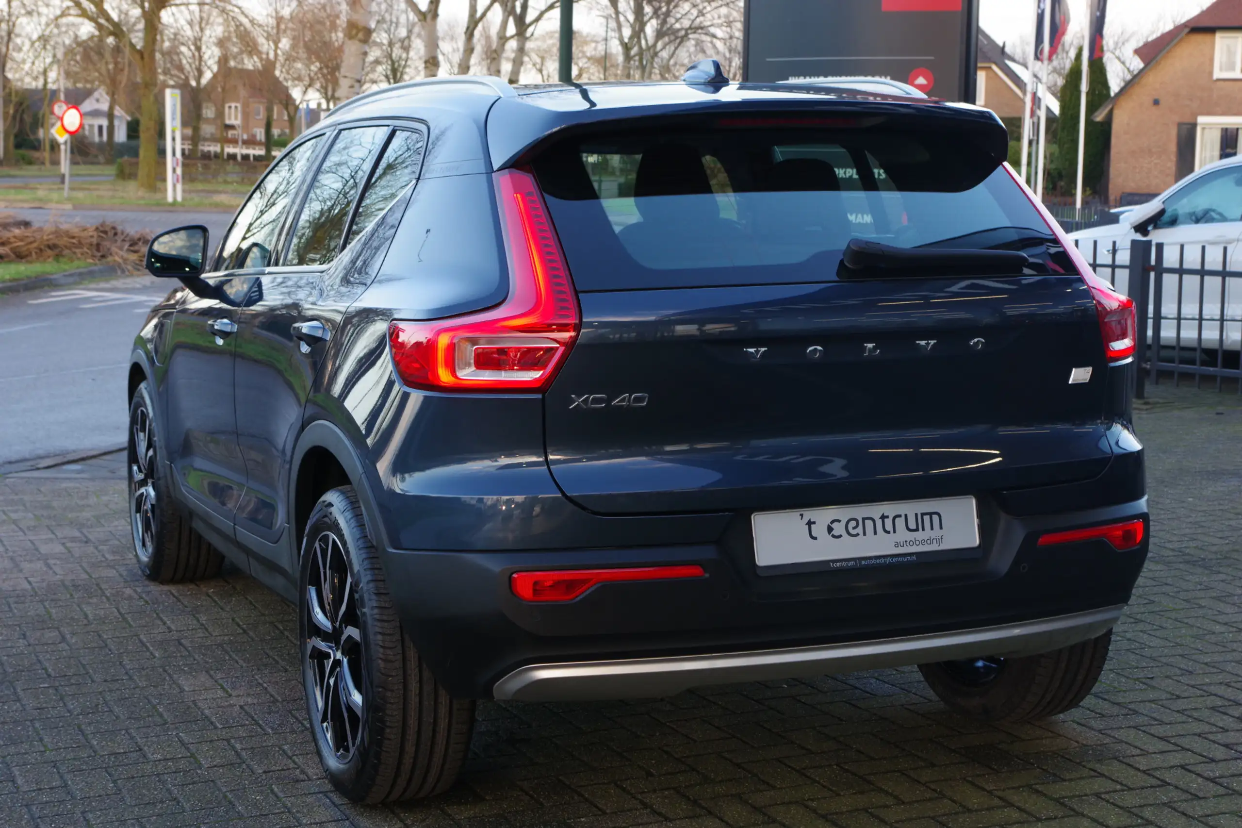 Volvo - XC40