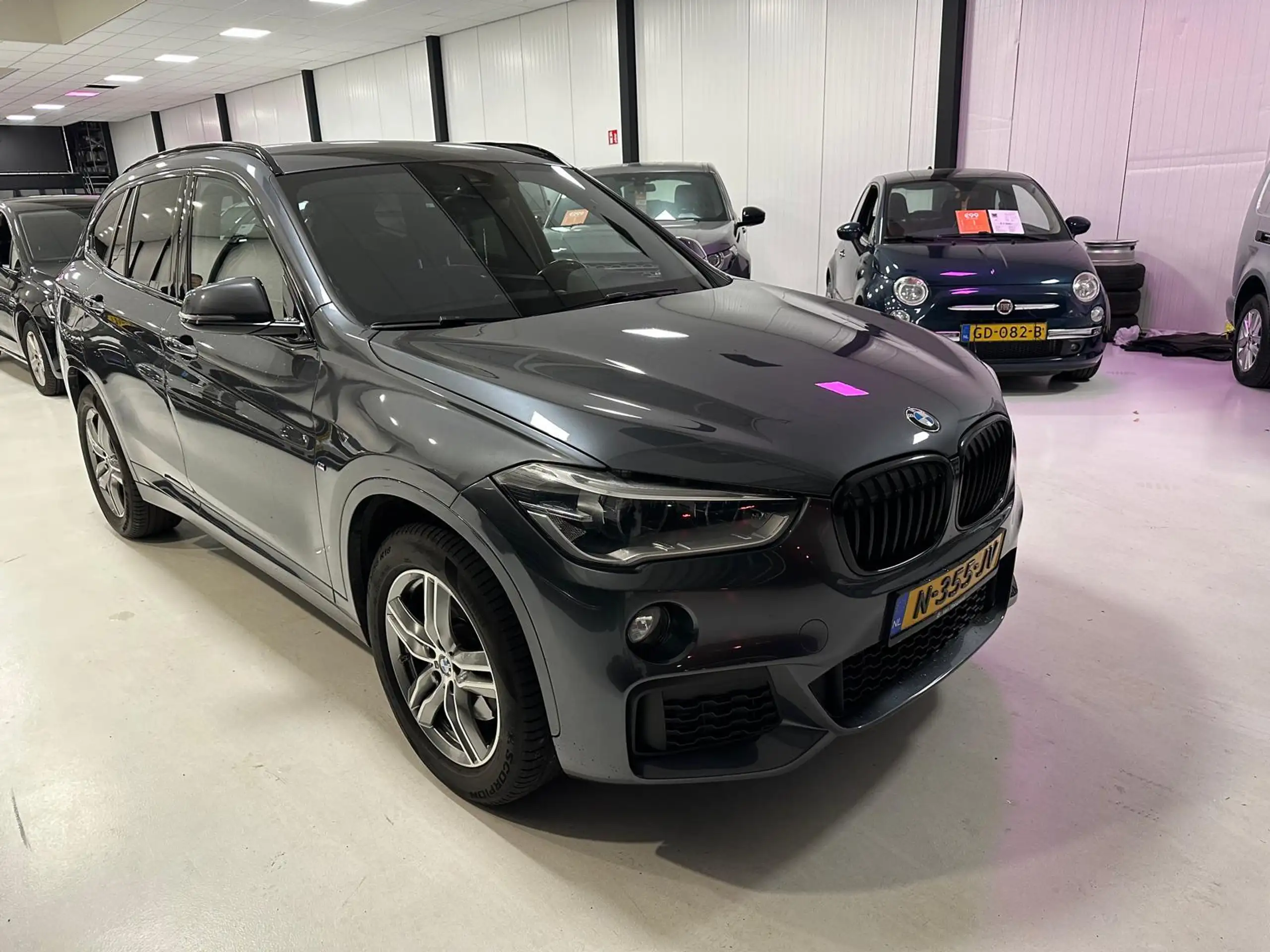 BMW - X1