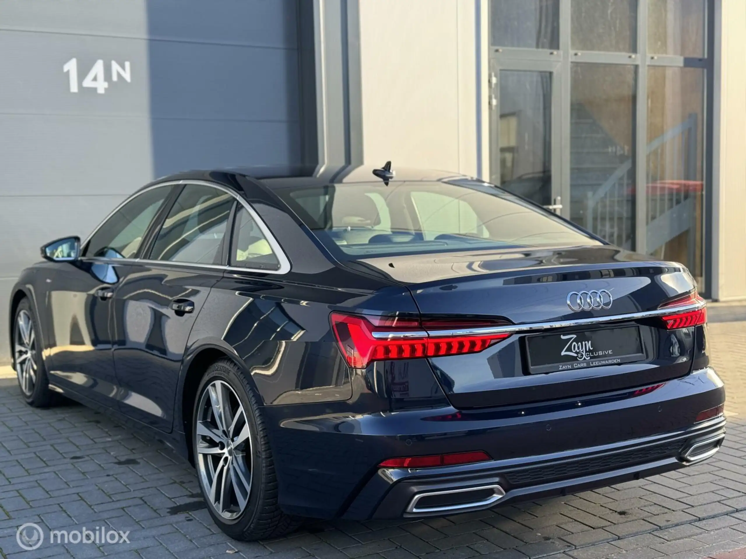 Audi - A6