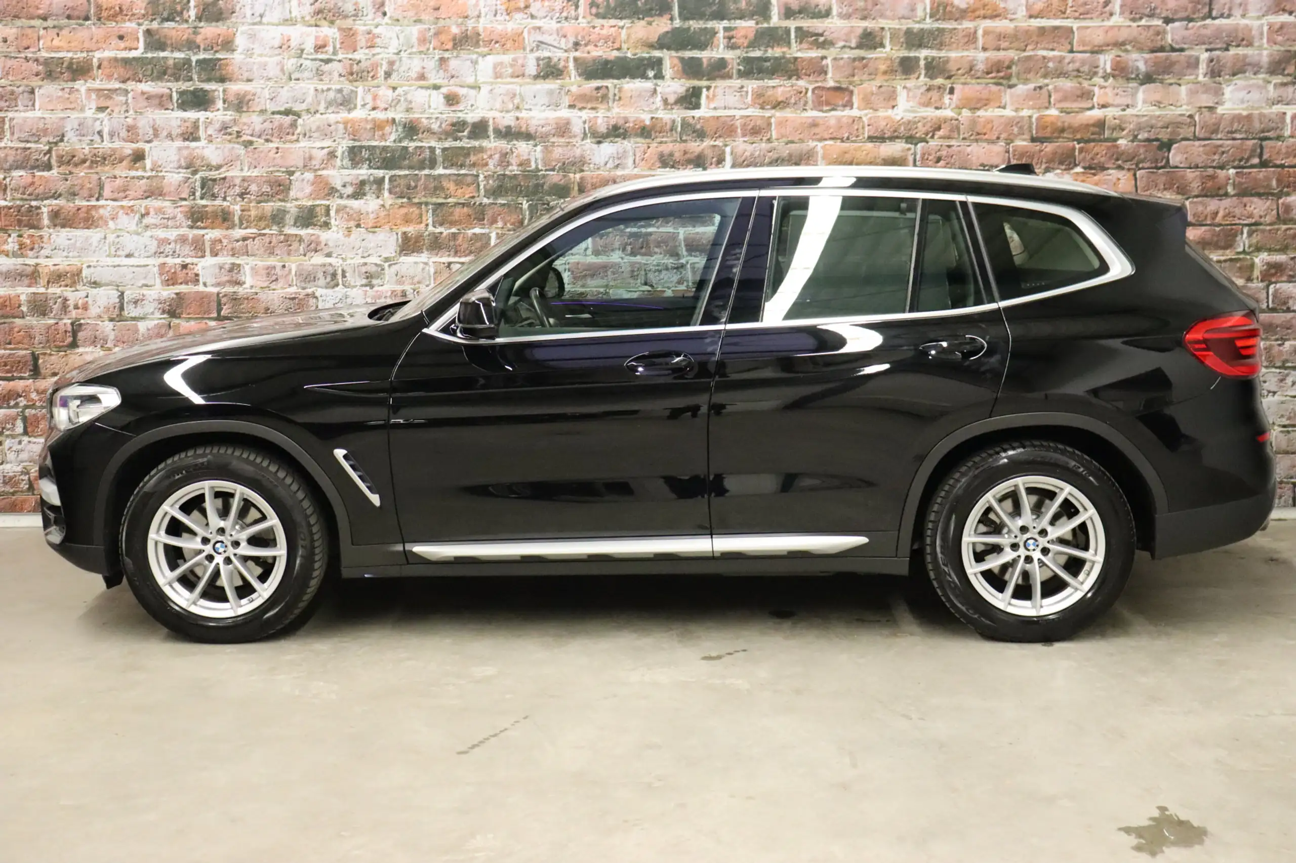 BMW - X3