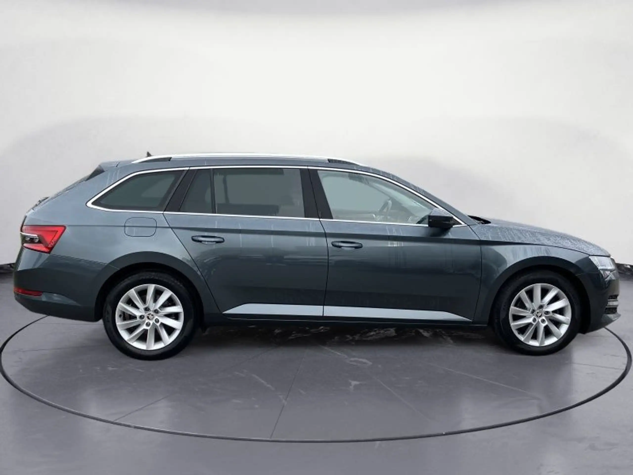 Skoda - Superb