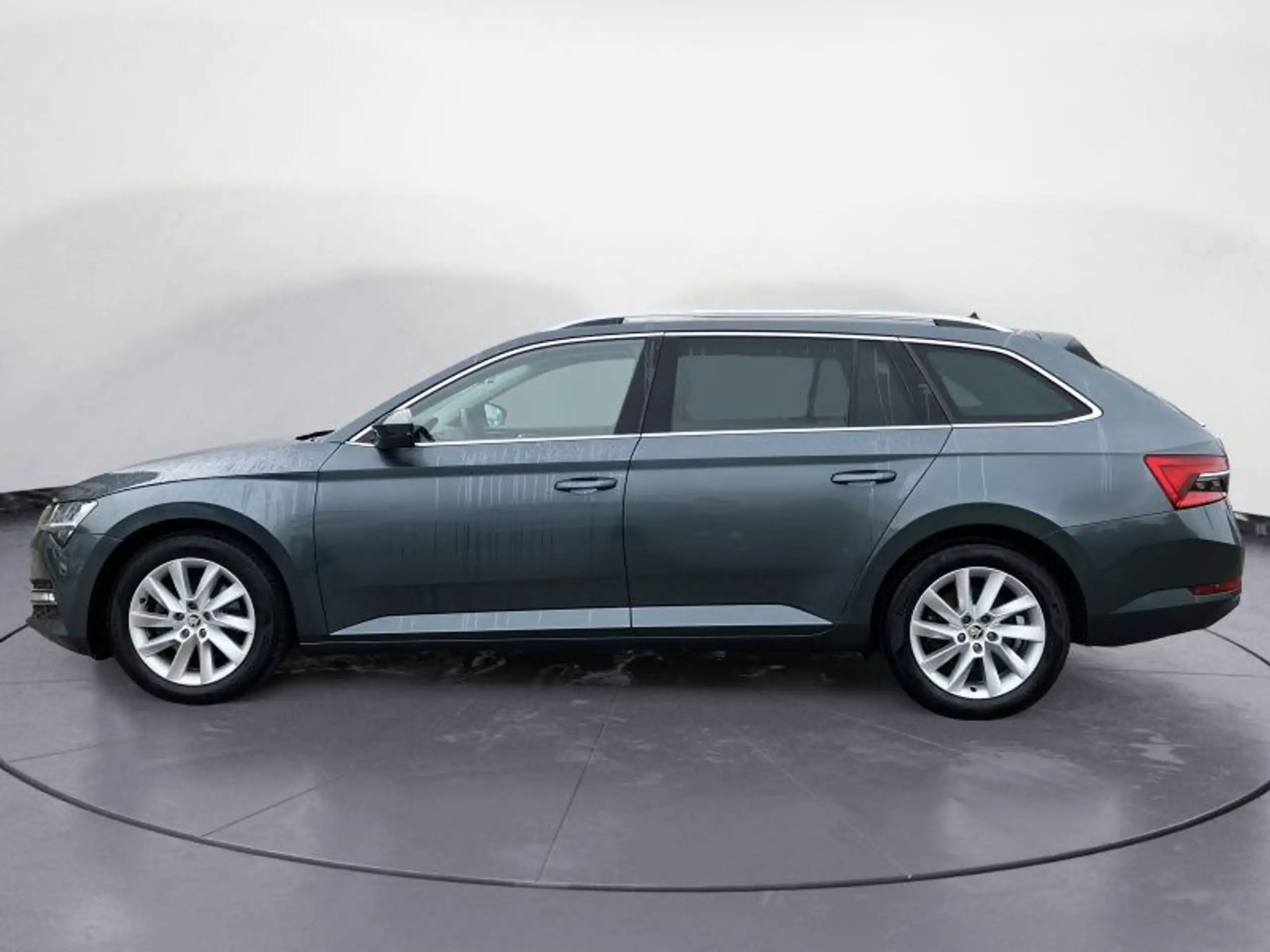 Skoda - Superb