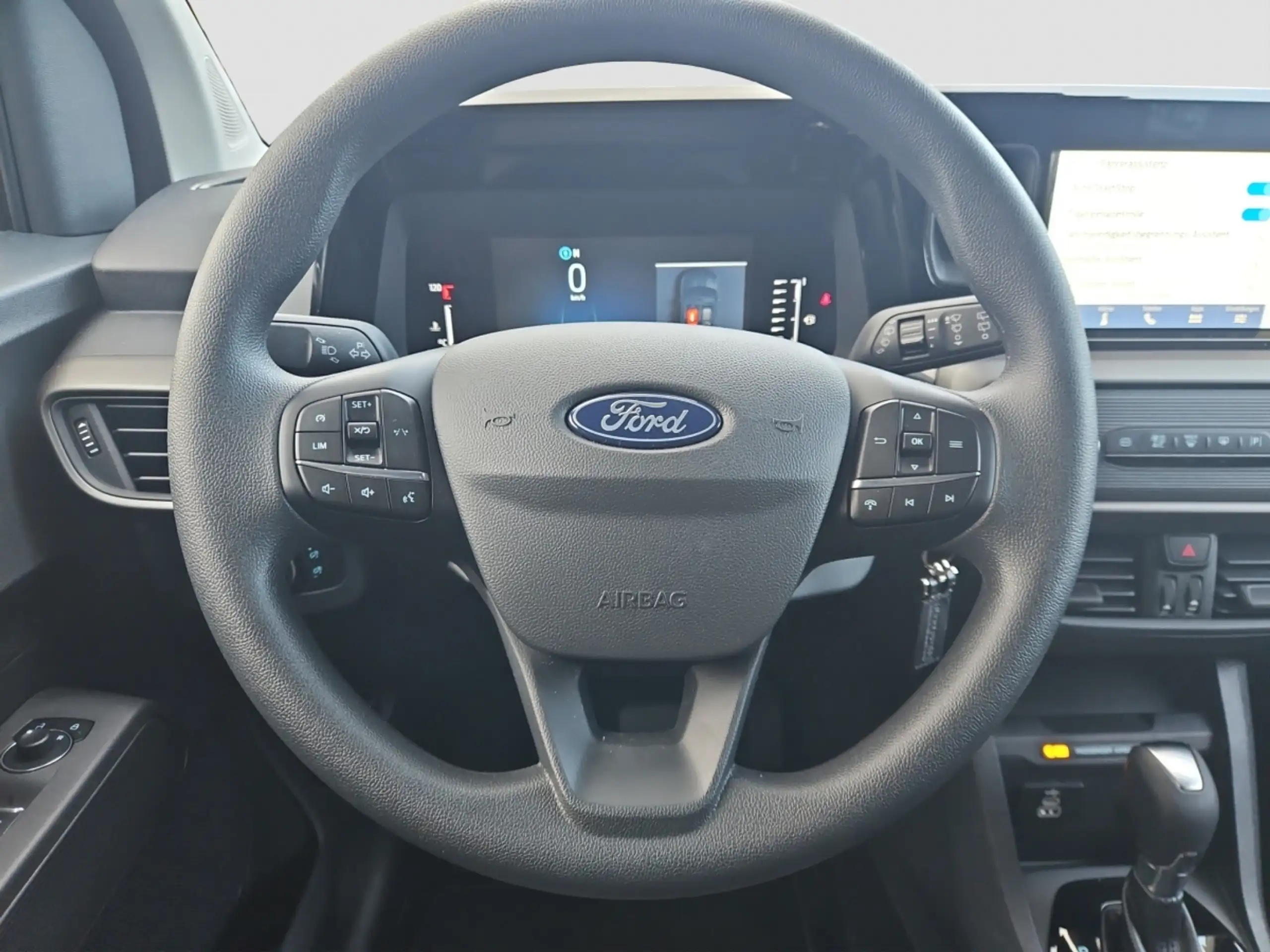 Ford - Tourneo Courier